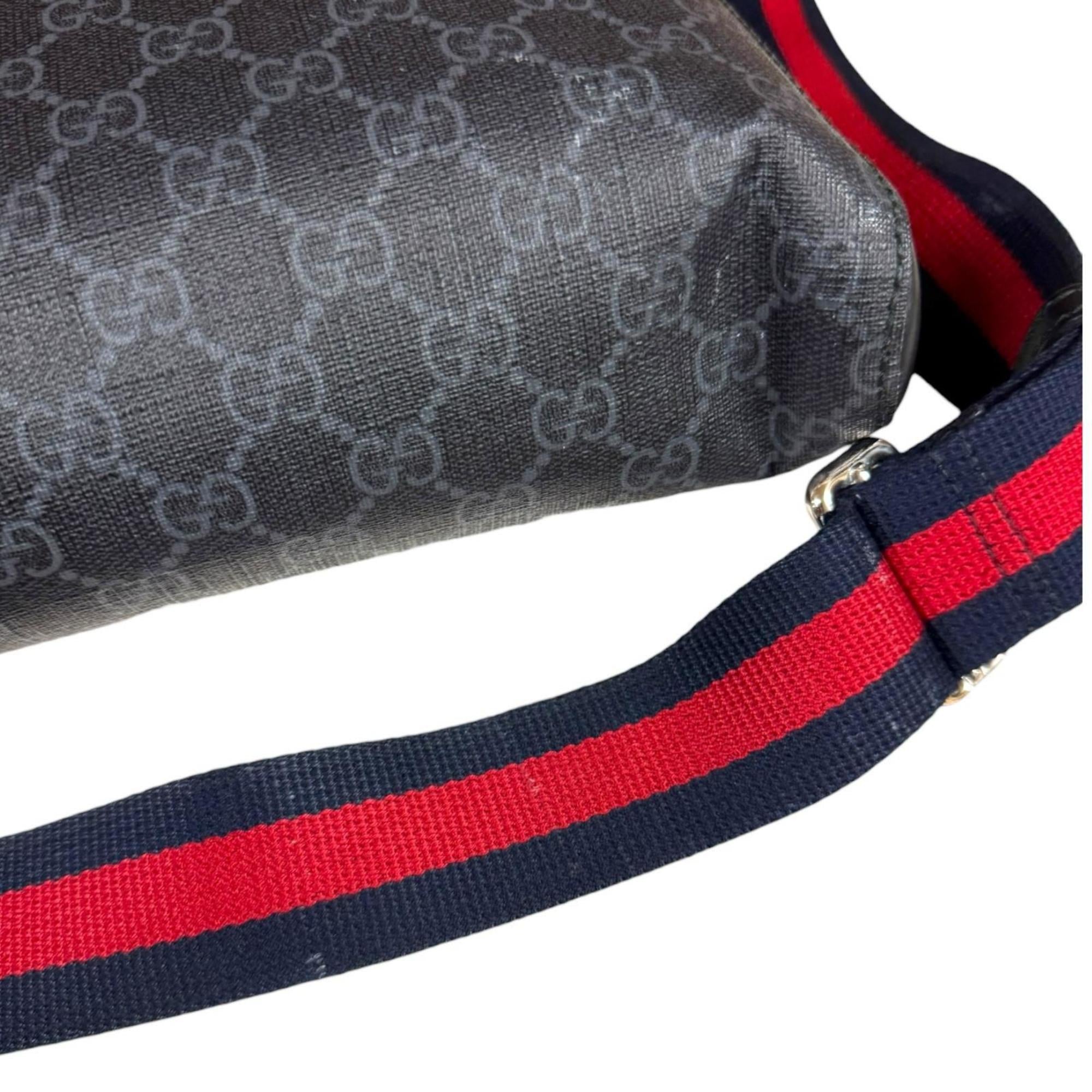 Gucci Black Gg Supreme Shoulder Bag (Pre-Owned)