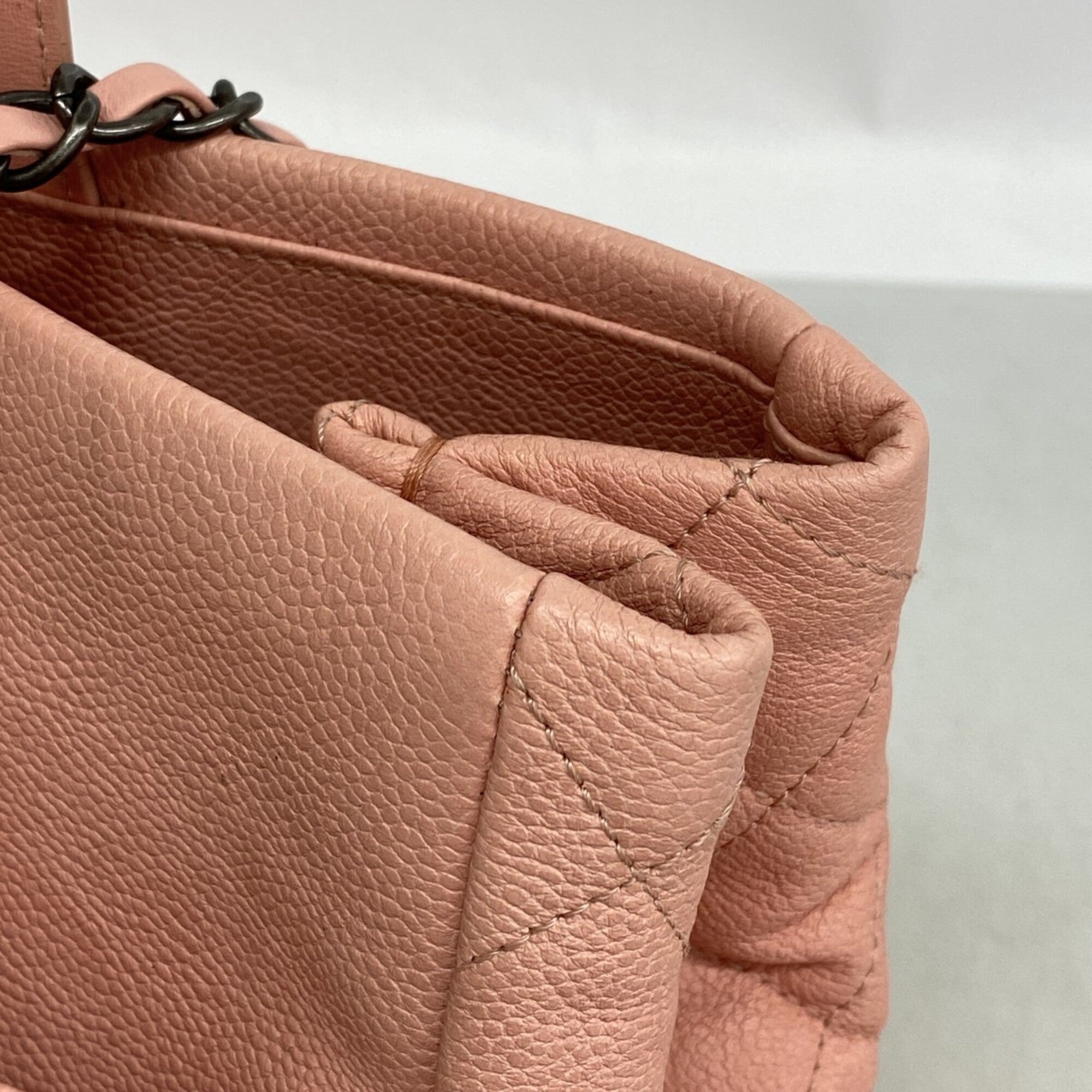 Chanel Pink Grained Calfskin Tote Bag (Pre-Owned)