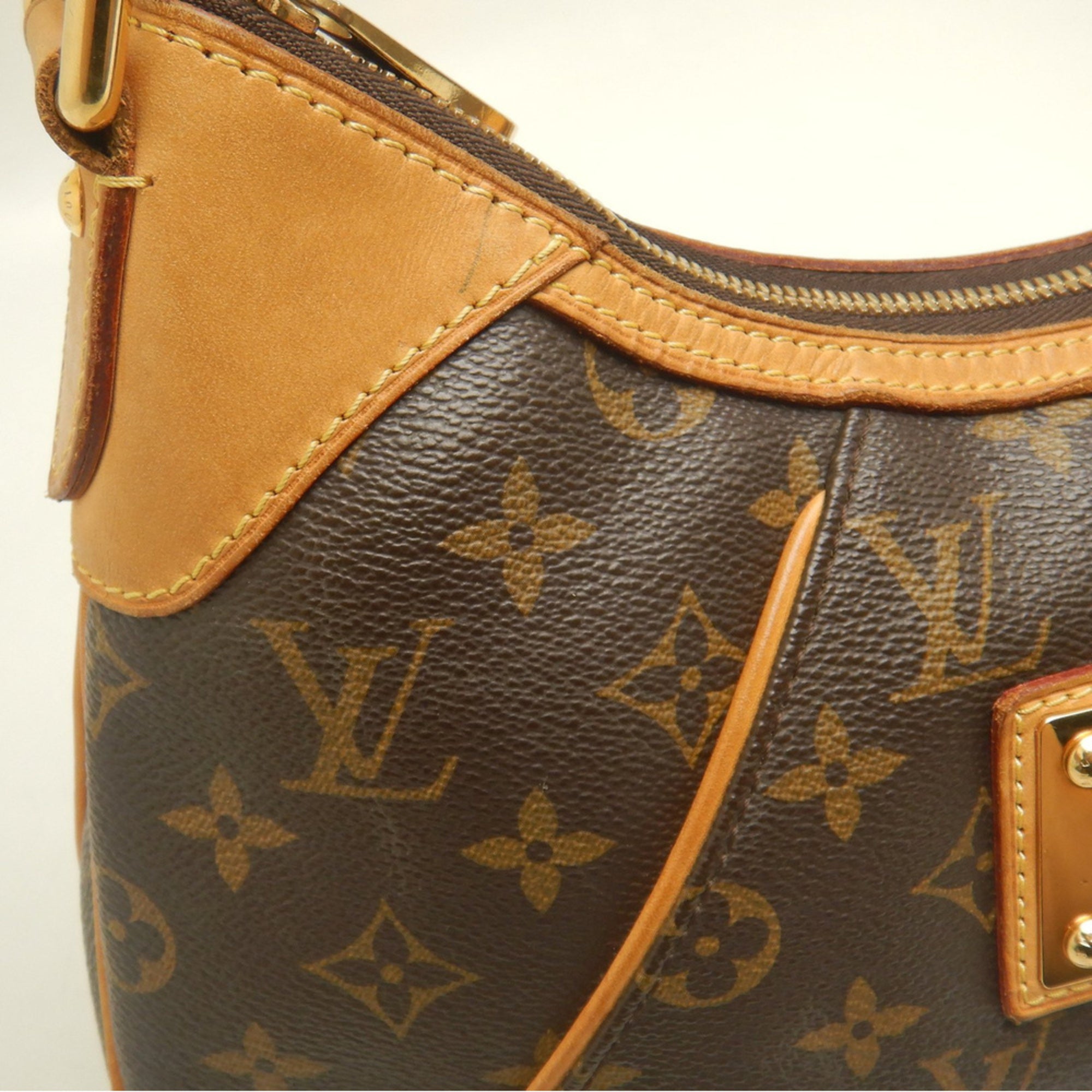 Louis Vuitton Brown Monogram Monogram Canvas Shoulder Bag (Pre-Owned)