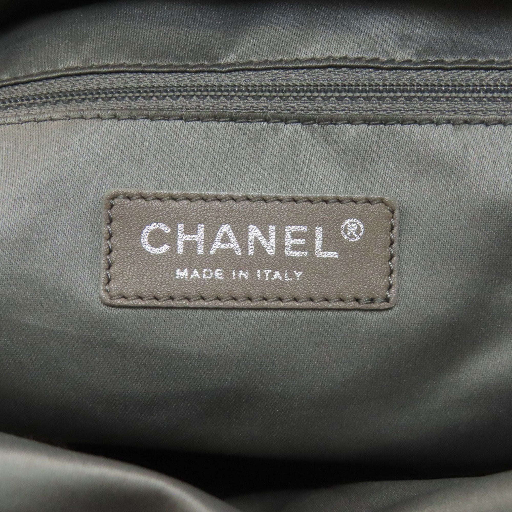 Chanel Black Leather Tote Bag (Pre-Owned)