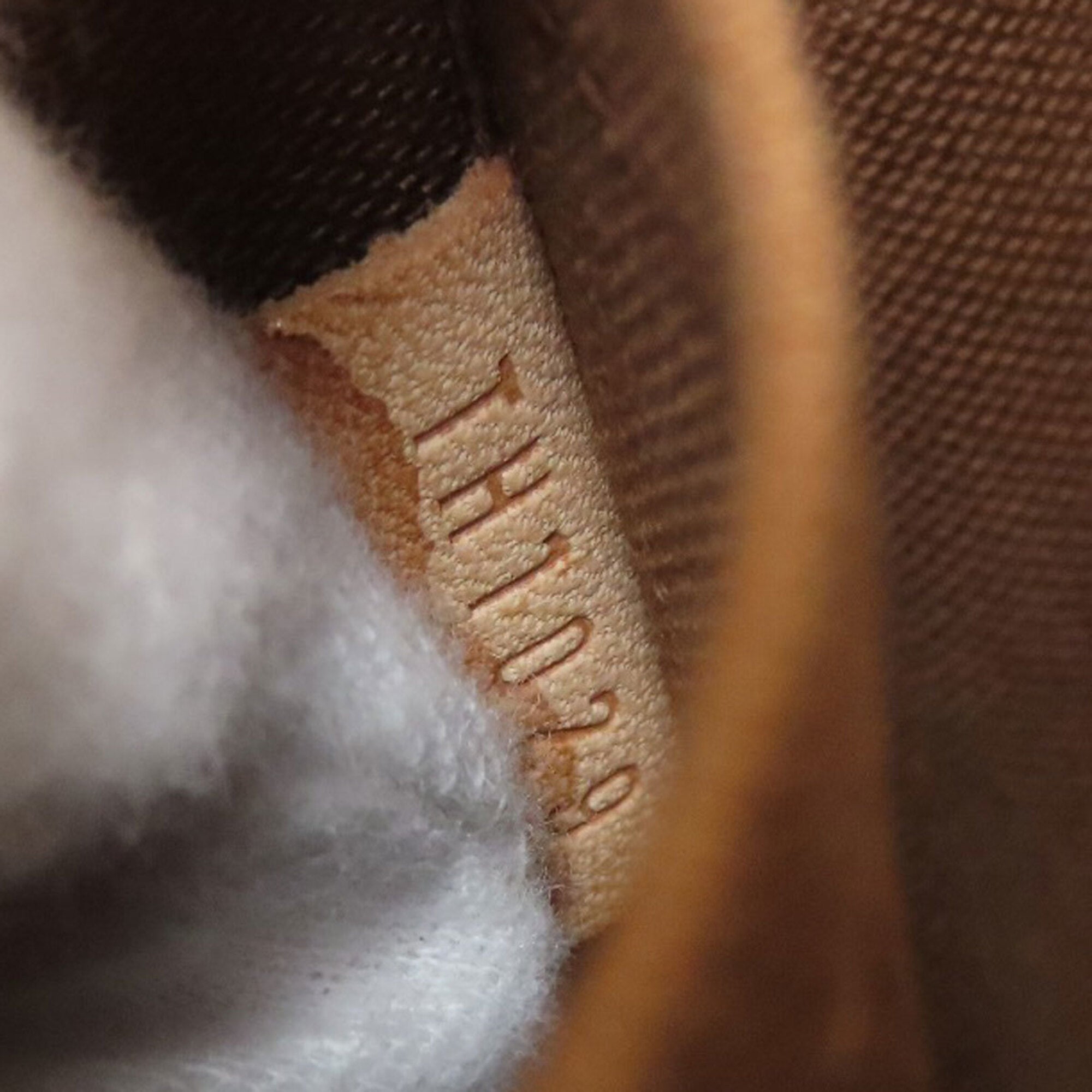Louis Vuitton Monogram Monogram Monogram Shoulder Bag (Pre-Owned)
