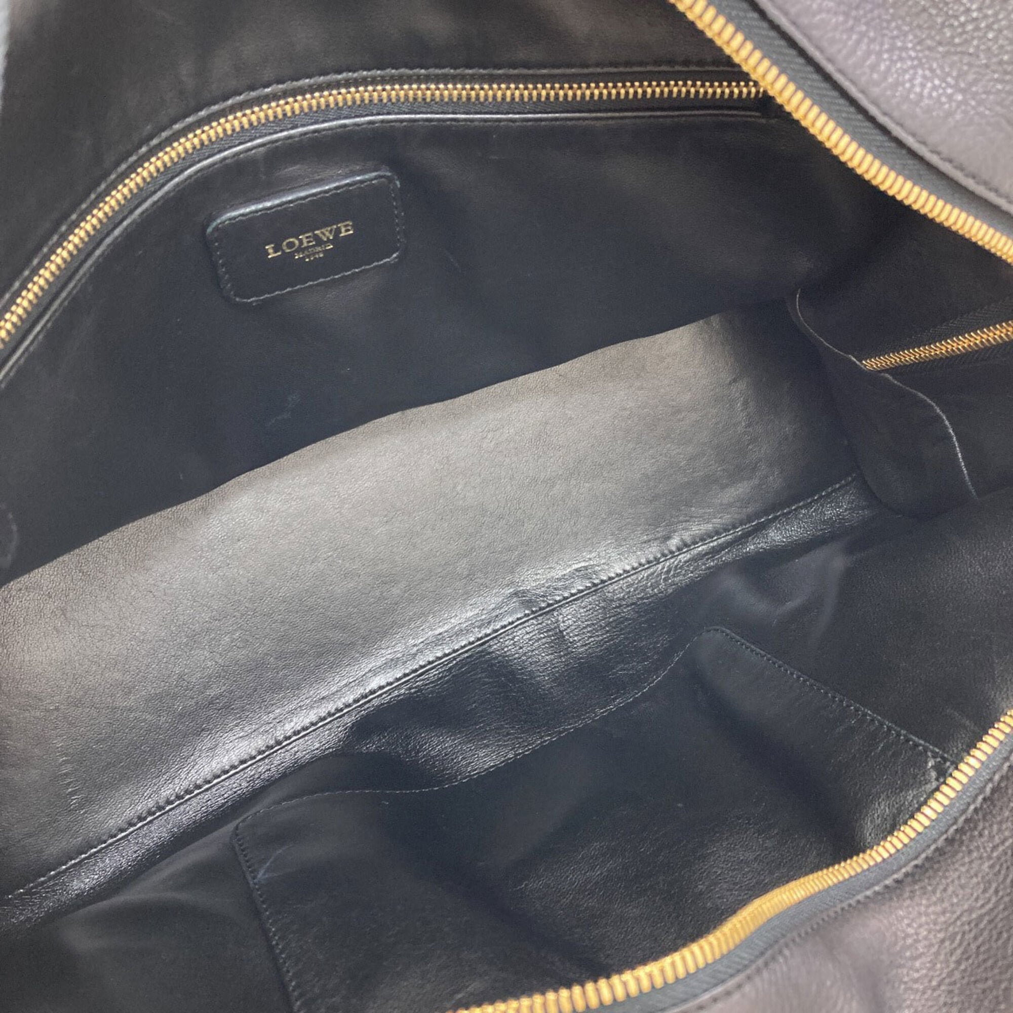 Loewe Amazona Black Leather Handbag (Pre-Owned)