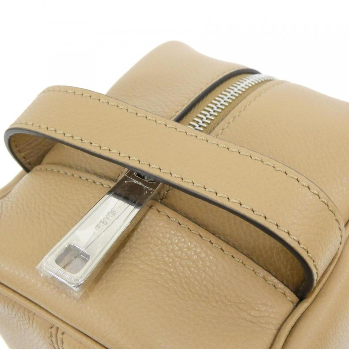 Fendi Beige Leather Clutch Bag (Pre-Owned)