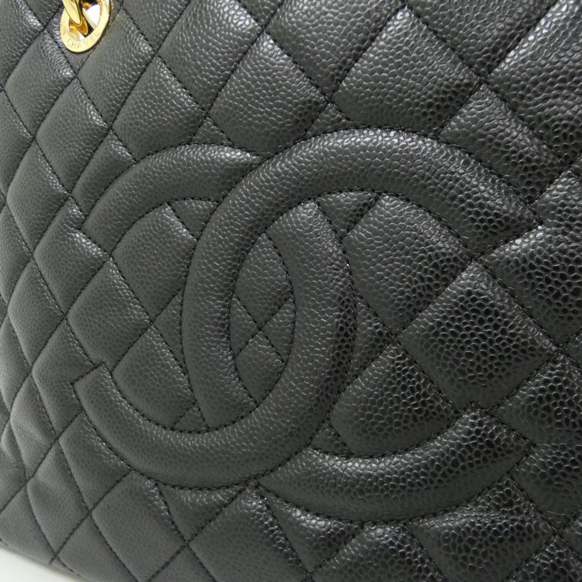Chanel Black Grained Calfskin Shoulder Bag (Pre-Owned)