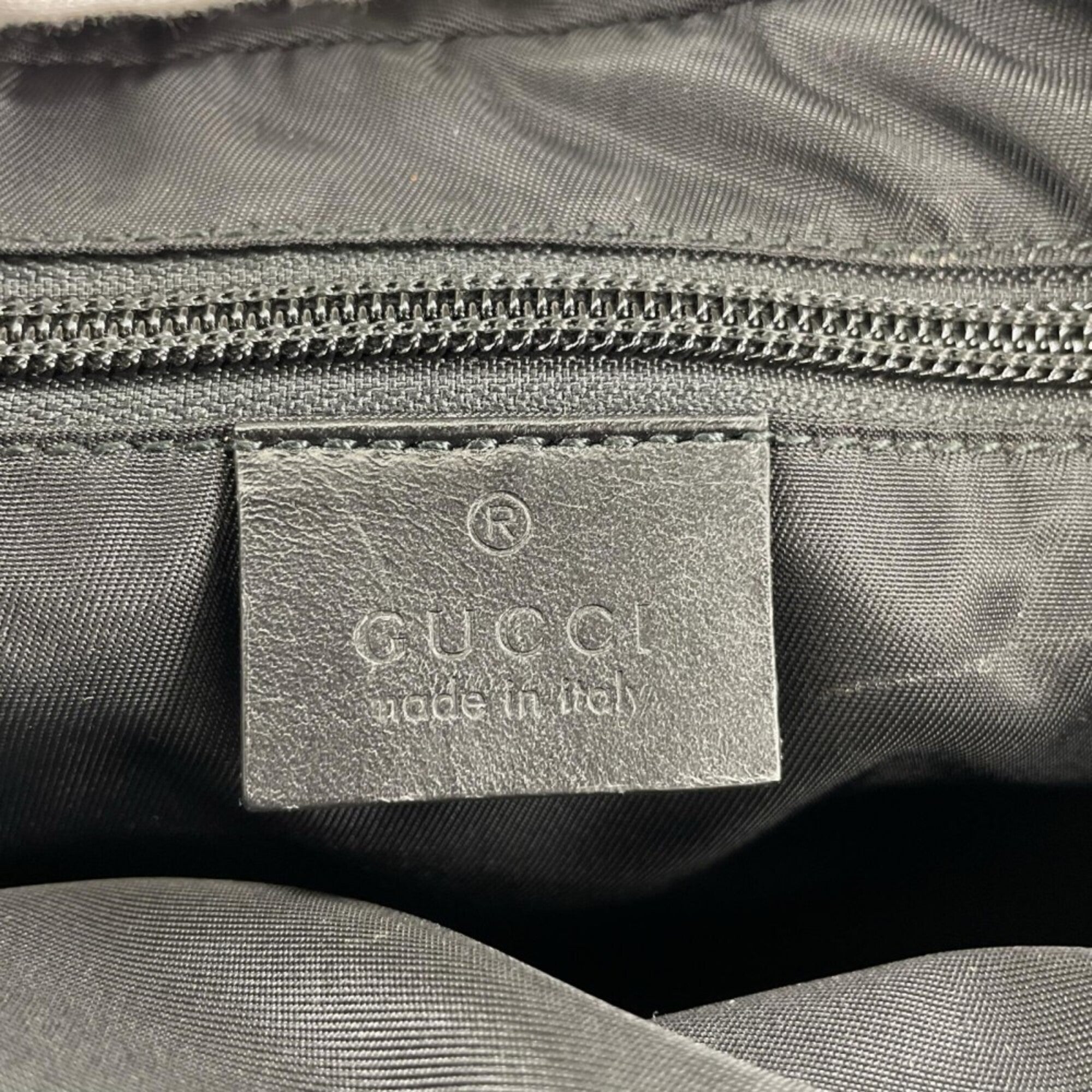 Gucci Black White Gg Supreme Clutch Bag (Pre-Owned)
