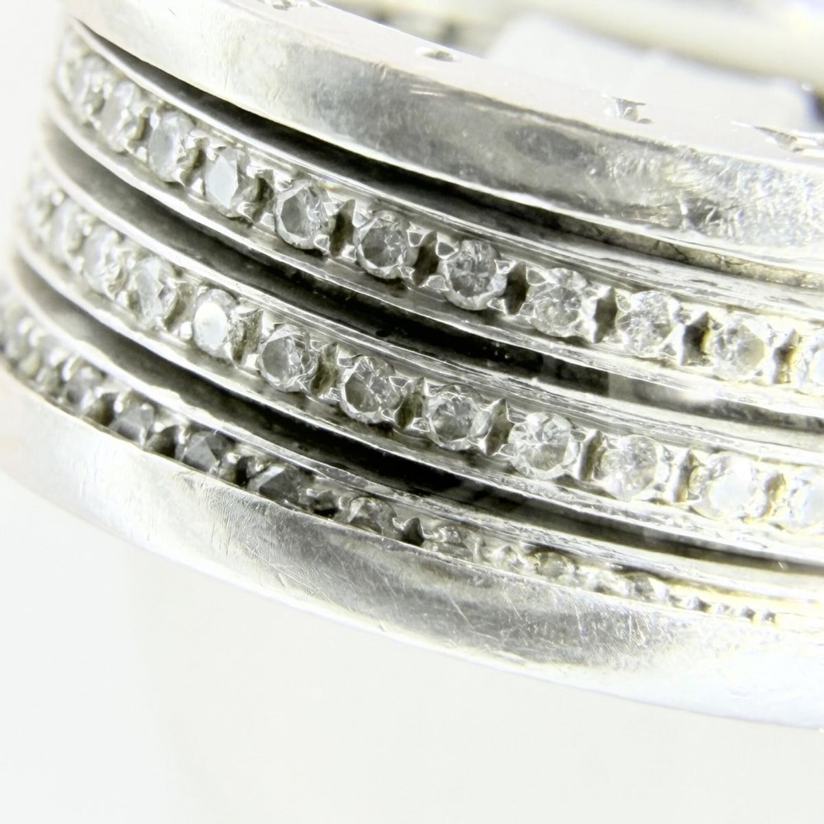 Bvlgari White Gold (18K) Band Ring (Pre-Owned)