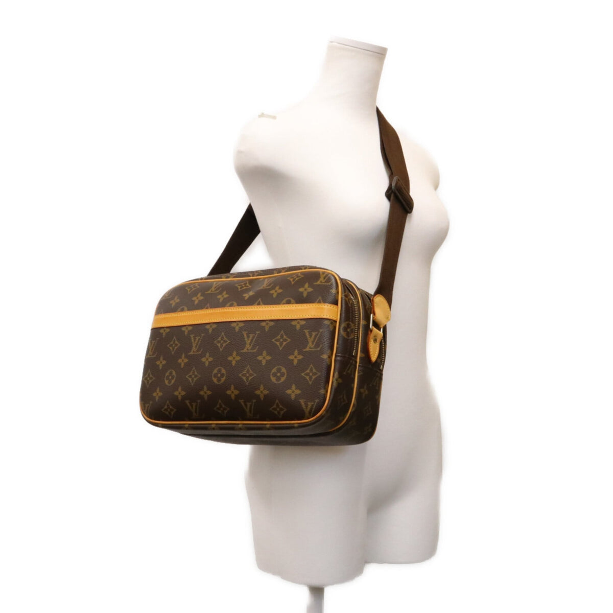 Louis Vuitton Brown Monogram Shoulder Bag (Pre-Owned)