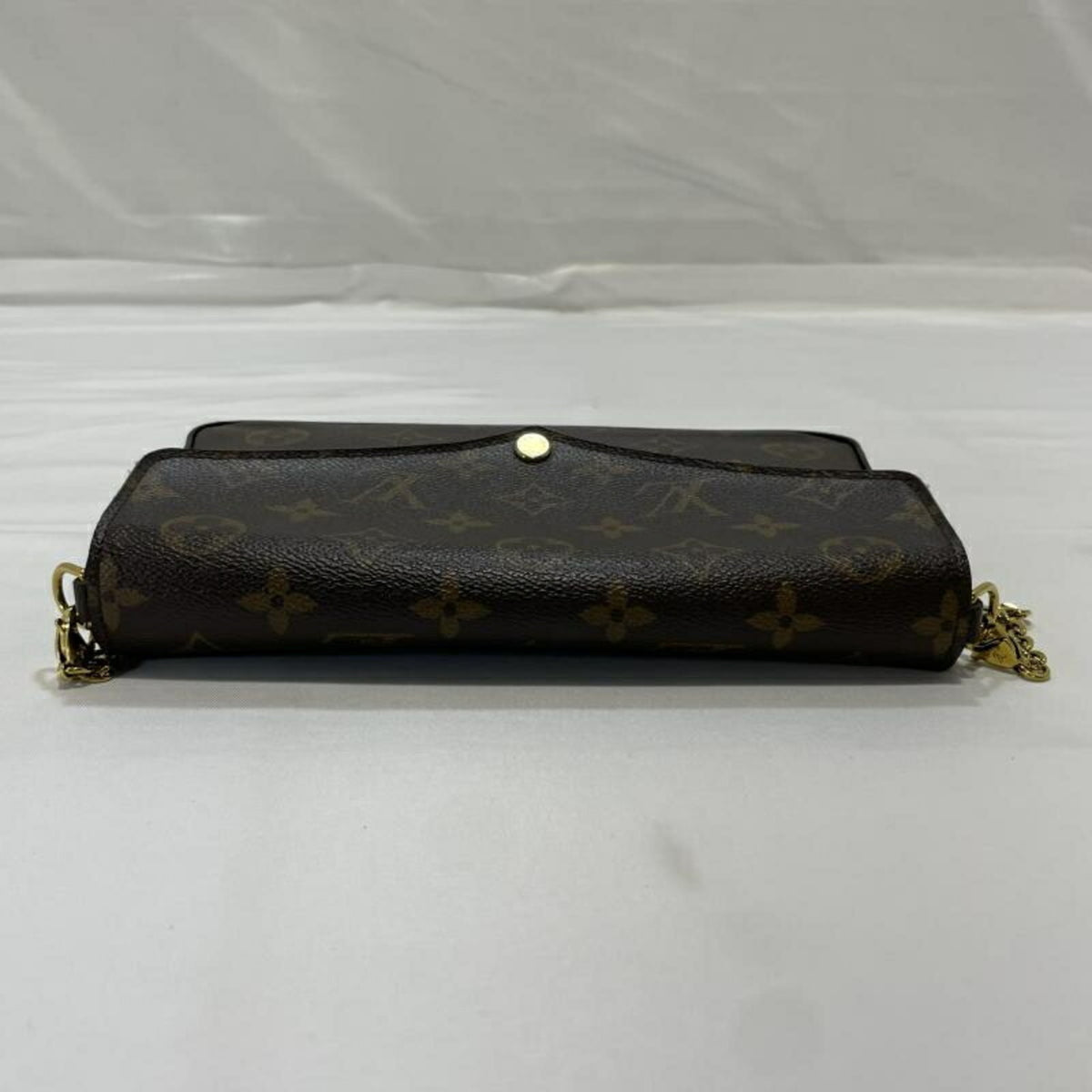 Louis Vuitton Brown Shoulder Bag (Pre-Owned)