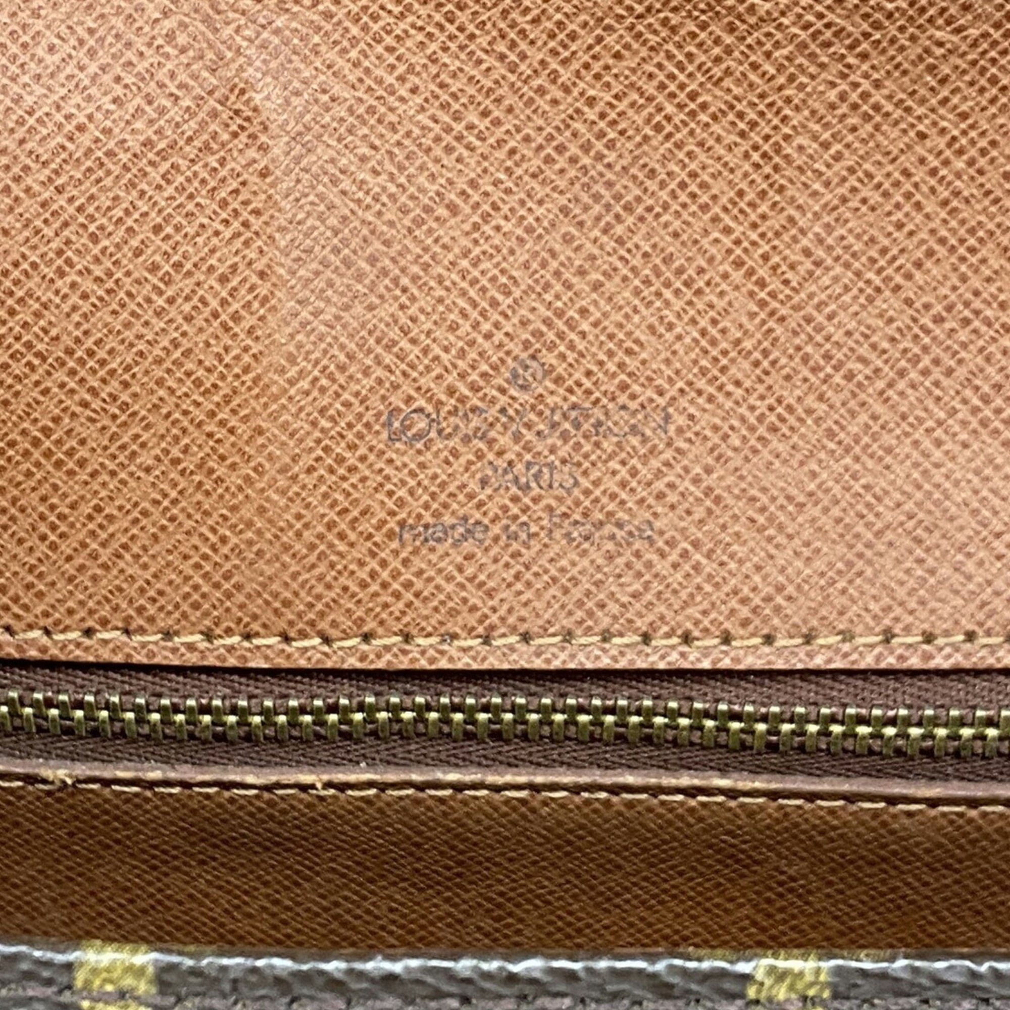 Louis Vuitton Brown Shoulder Bag (Pre-Owned)