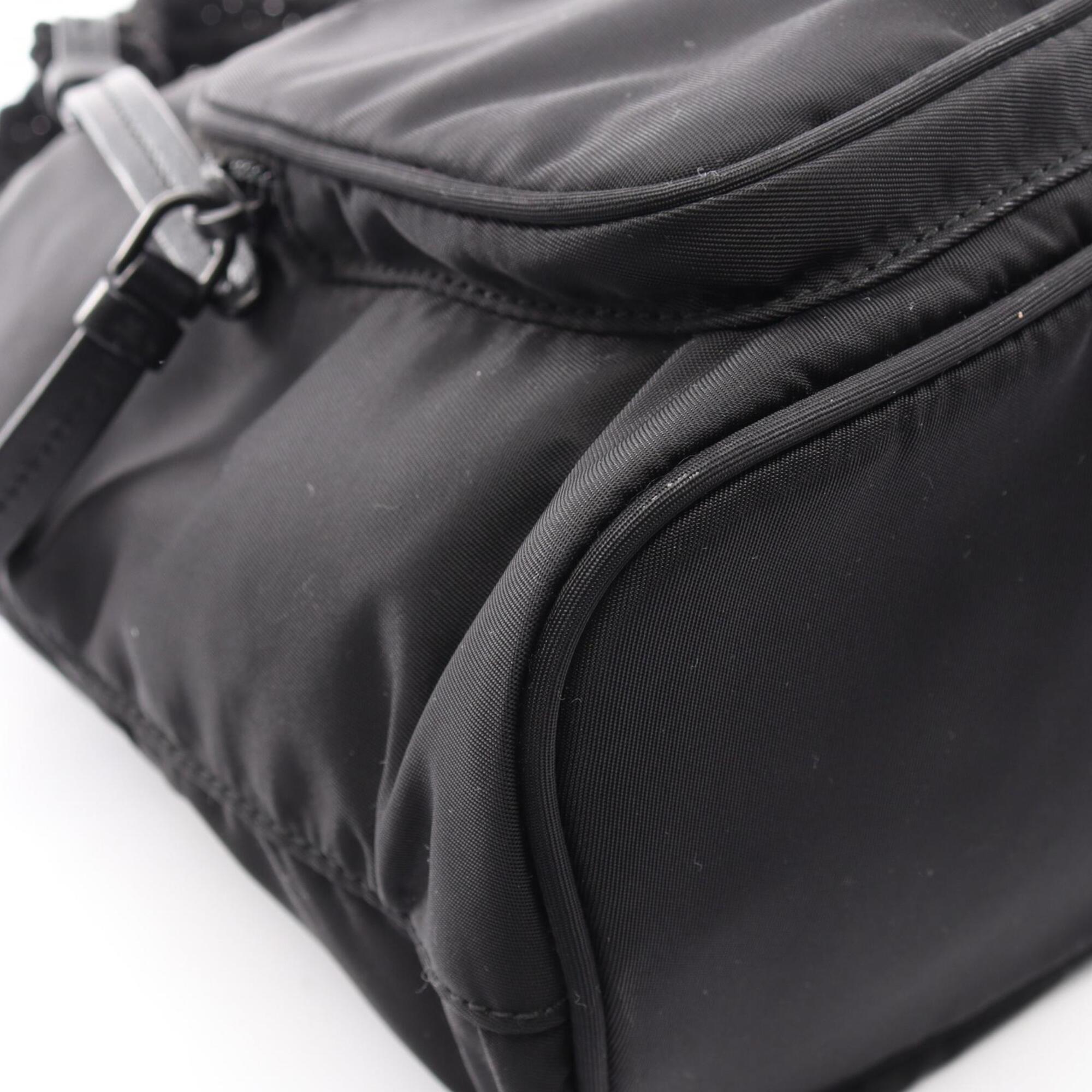 Prada Black Nylon Handbag (Pre-Owned)