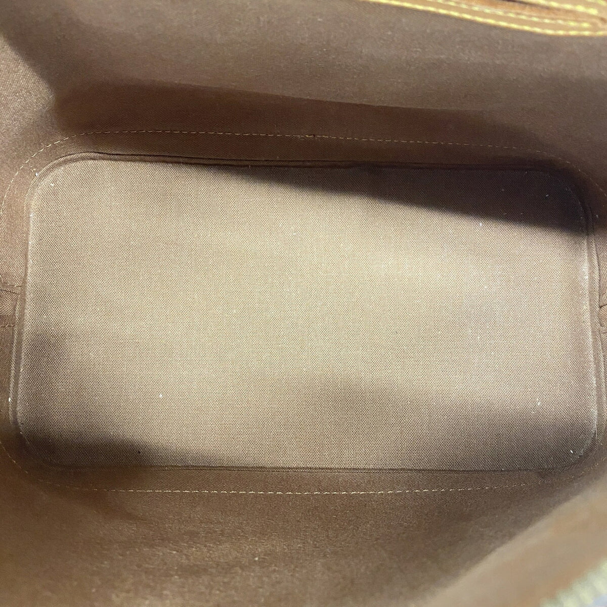 Louis Vuitton Brown Handbag (Pre-Owned)