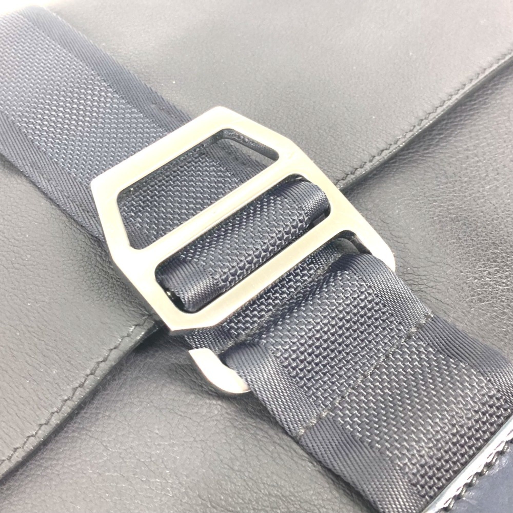 Hermes Navy Leather Clutch Bag (Pre-Owned)