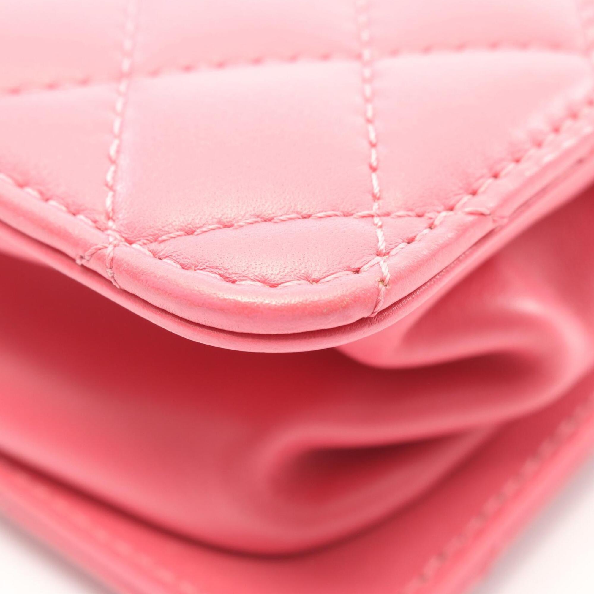 Chanel Pink Leather Handbag Shoulder Bag (Pre-Owned)