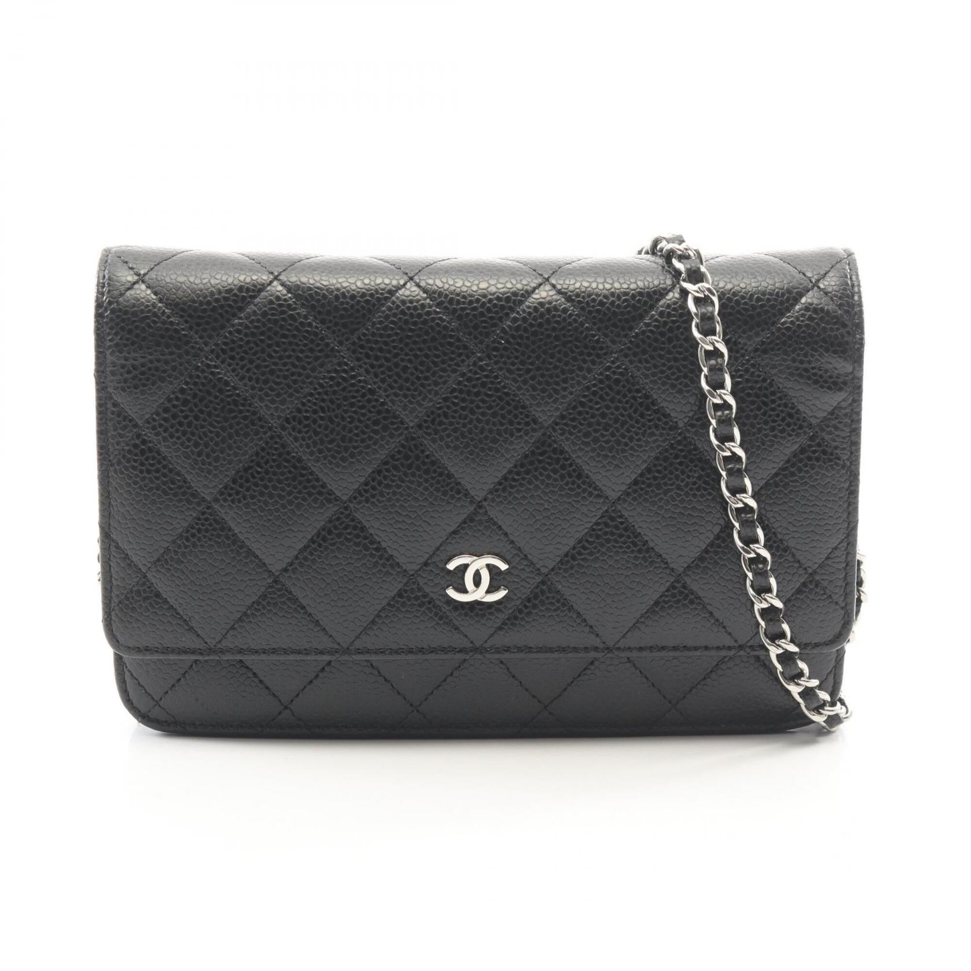 Chanel Black Grained Calfskin Handbag Shoulder Bag (Pre-Owned)