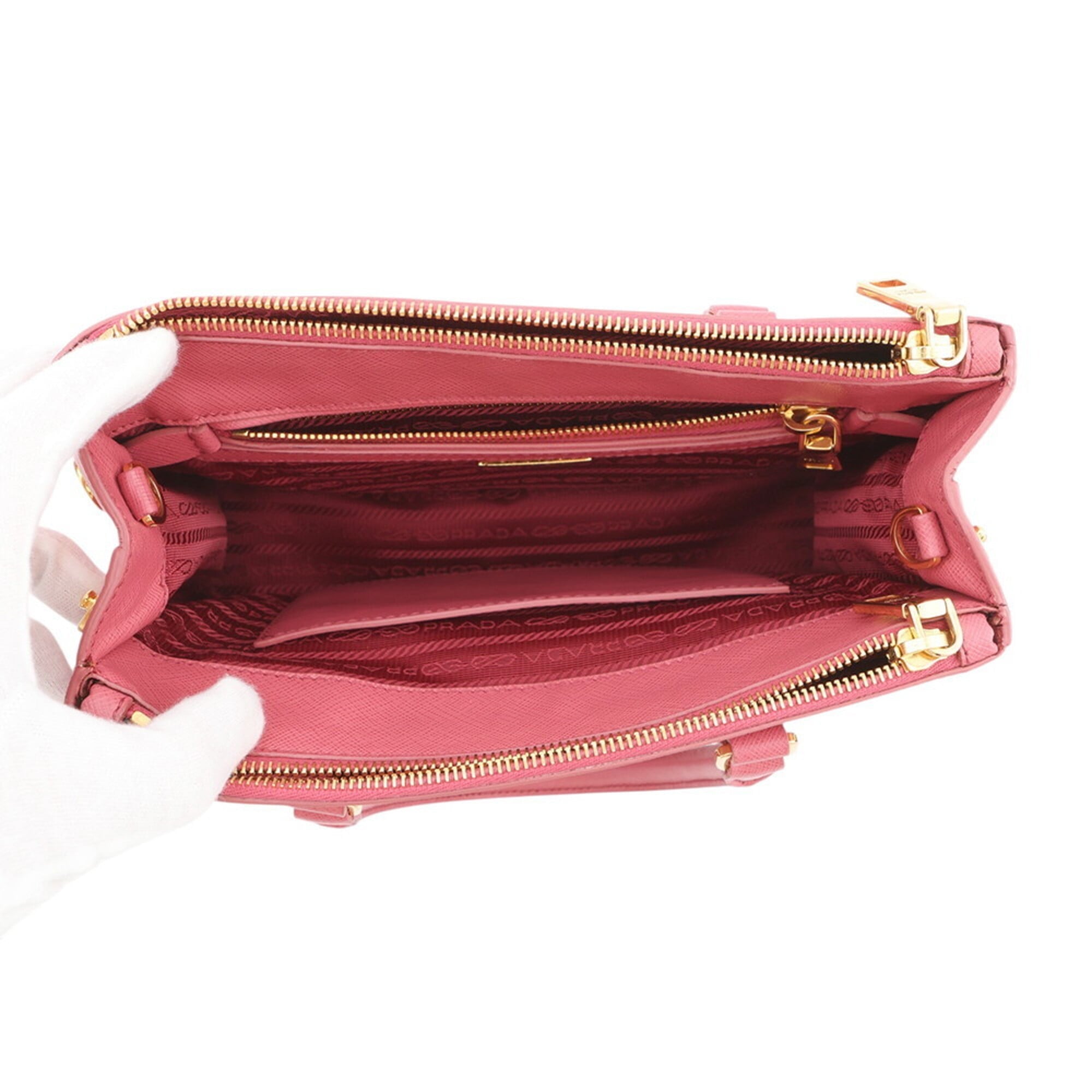 Prada Pink Leather Handbag (Pre-Owned)
