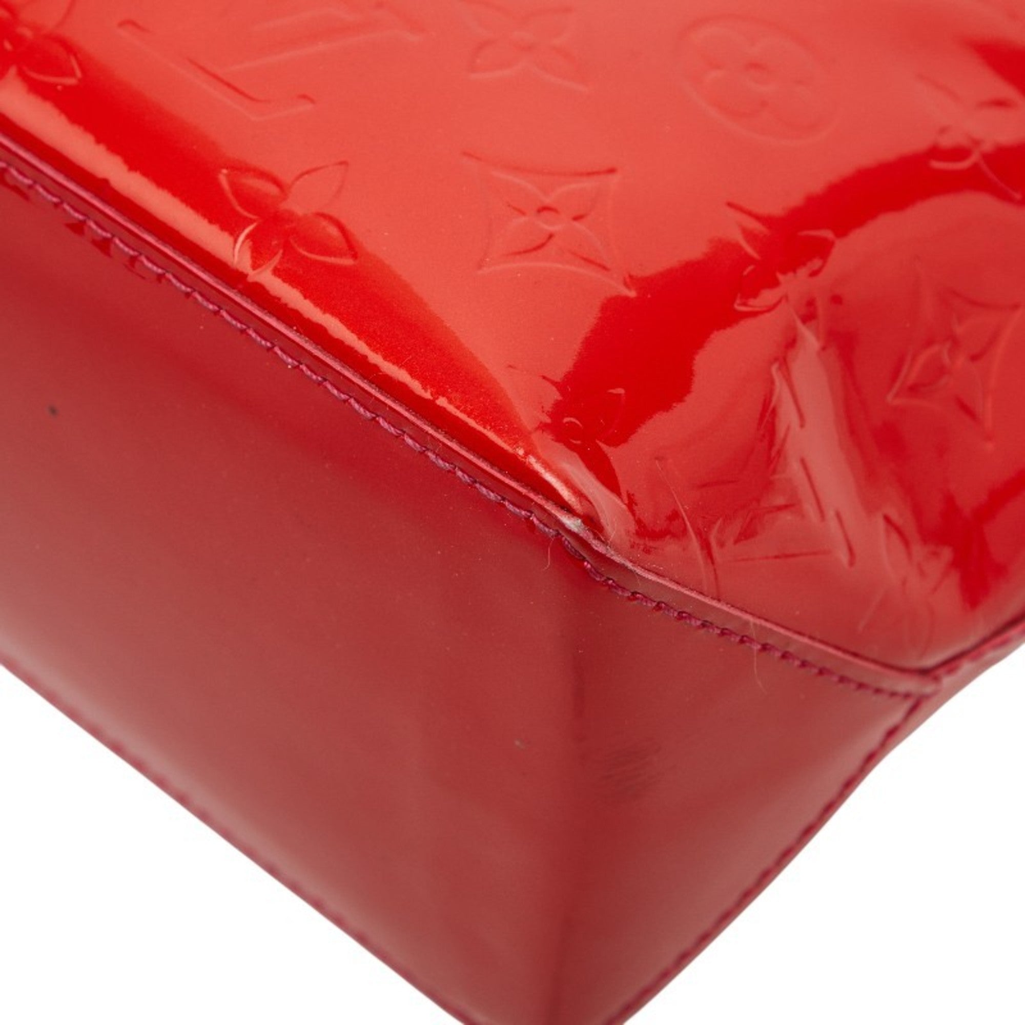 Louis Vuitton Pomme D'amour Red Color Patent Leather Handbag (Pre-Owned)