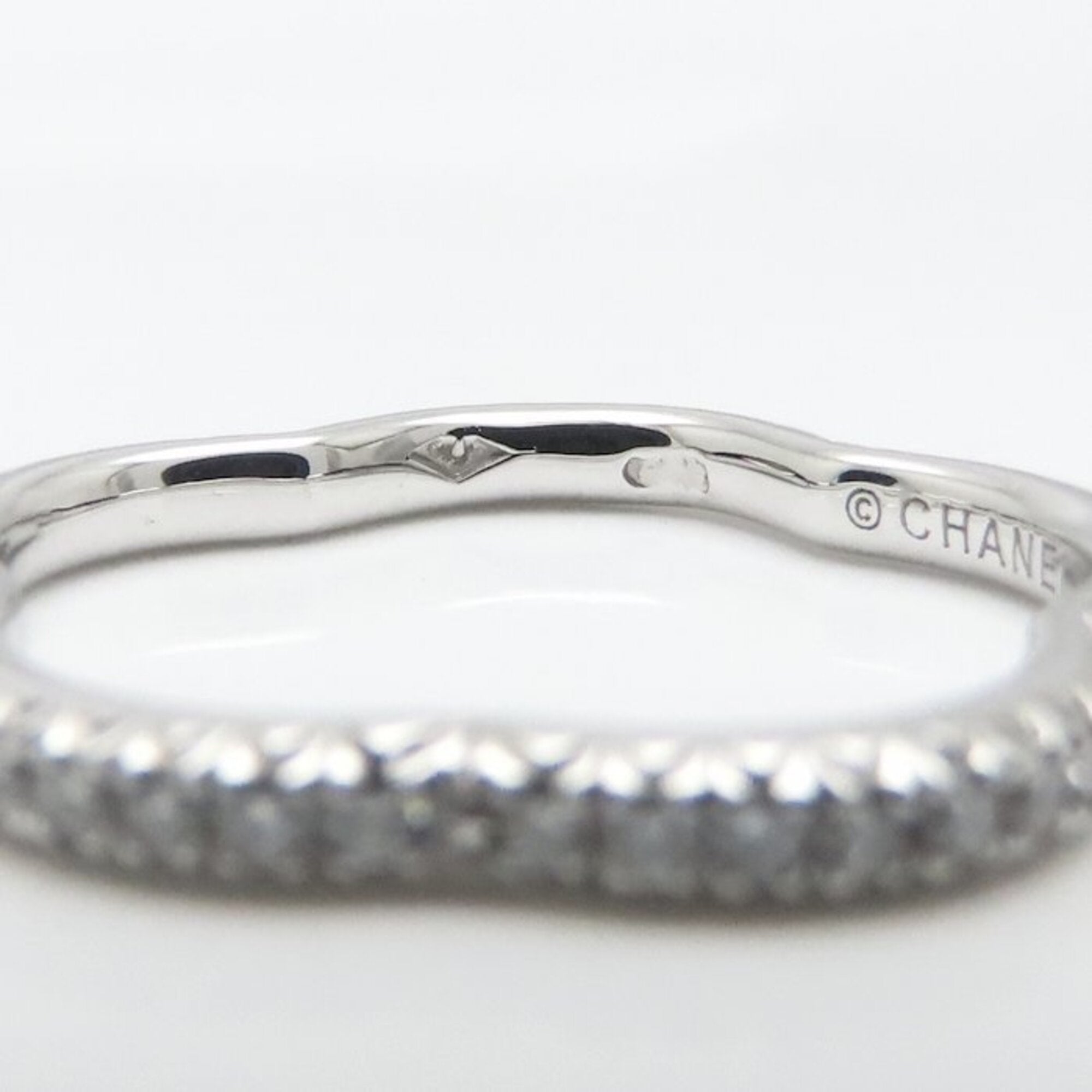 Chanel White Gold (18K) Band Ring (Pre-Owned)