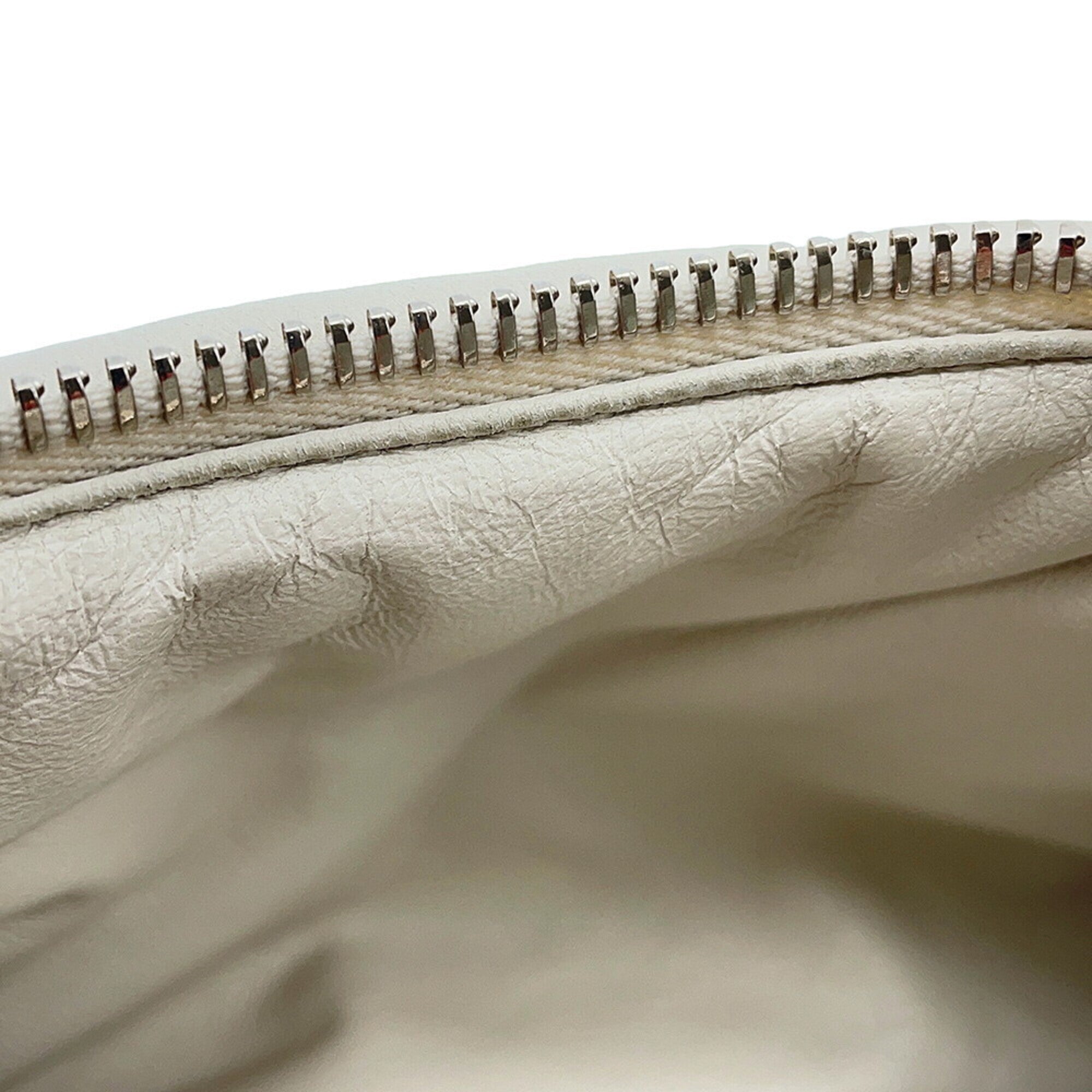 Prada White Leather Handbag Shoulder Bag (Pre-Owned)