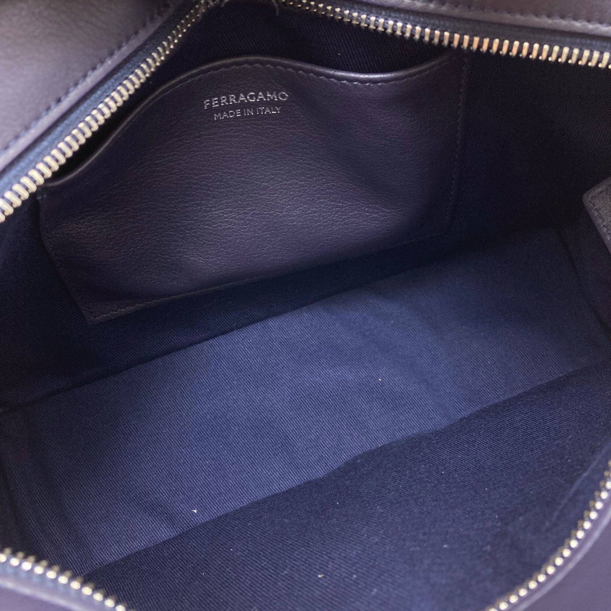 Salvatore Ferragamo Purple Leather Shoulder Bag (Pre-Owned)