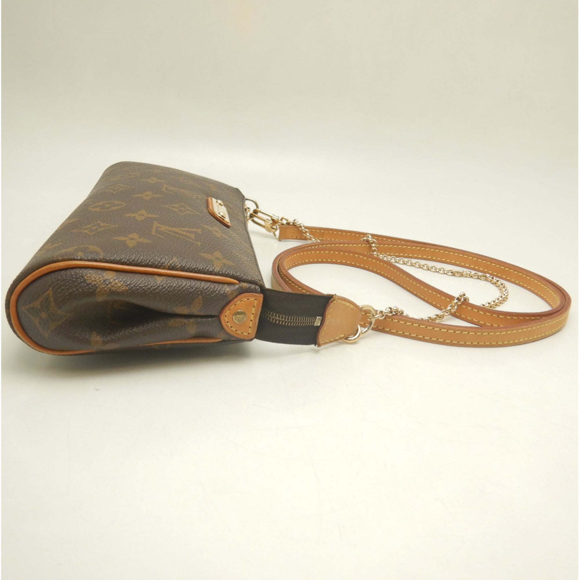 Louis Vuitton Monogram Brown Monogram Shoulder Bag (Pre-Owned)