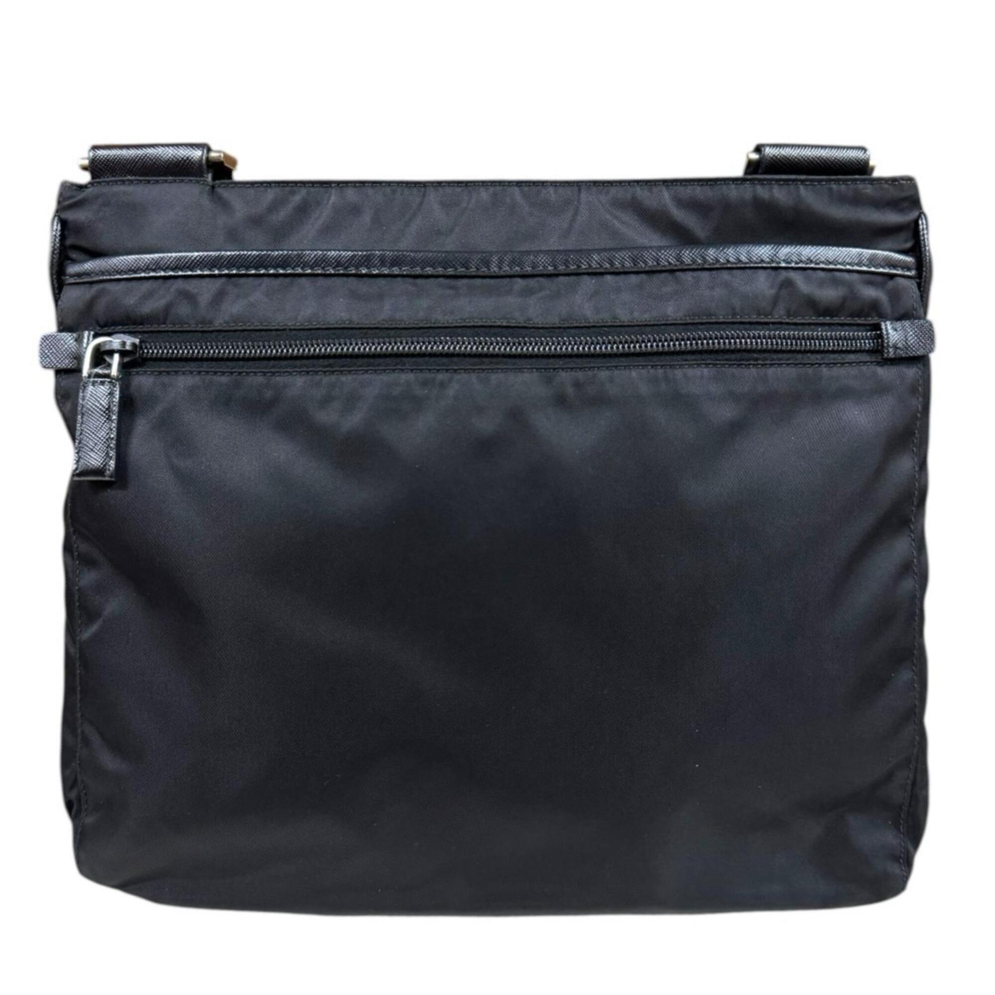 Prada Black Nylon Shoulder Bag (Pre-Owned)