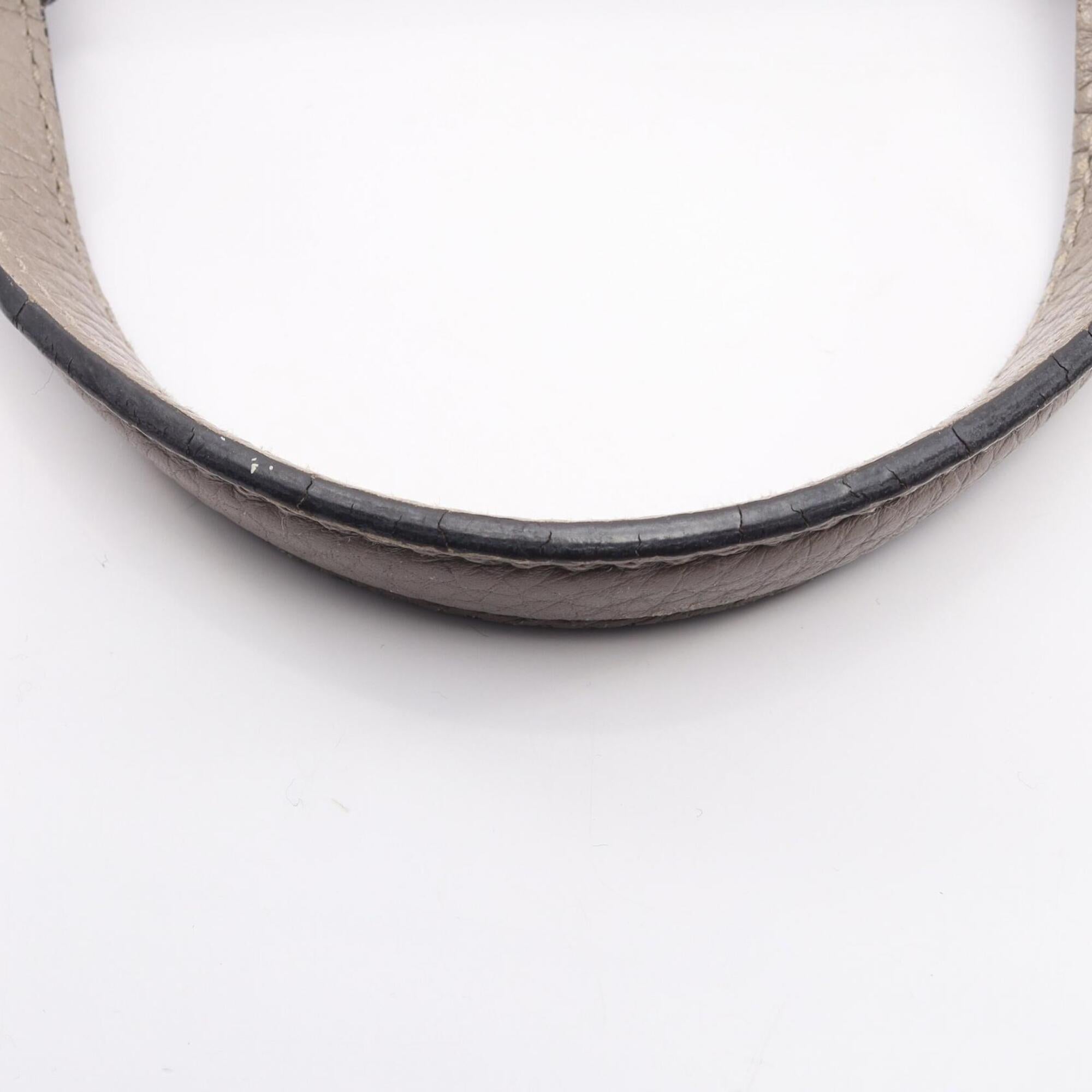 Gucci Gray Leather Handbag (Pre-Owned)