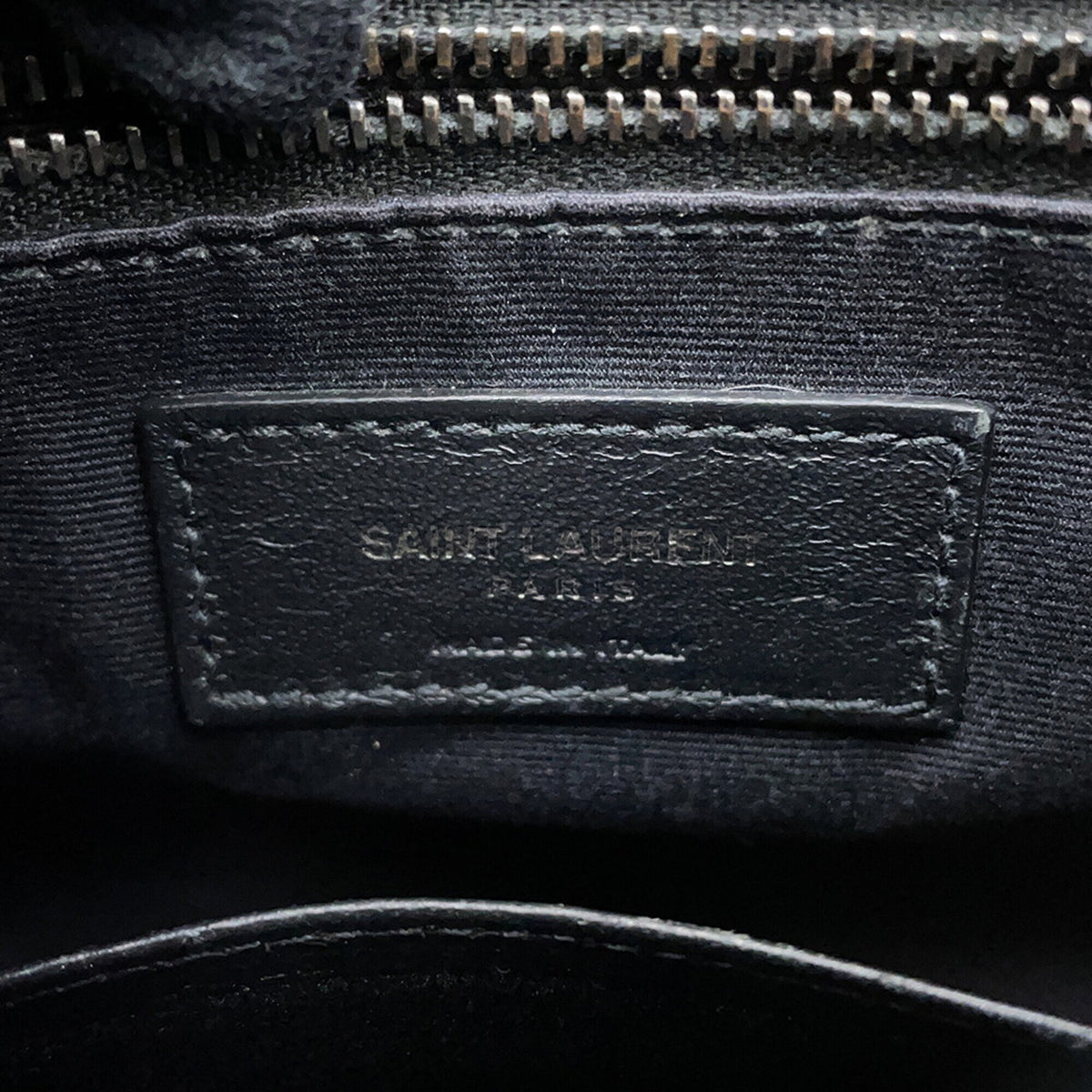 Yves Saint Laurent Black Leather Shoulder Bag (Pre-Owned)