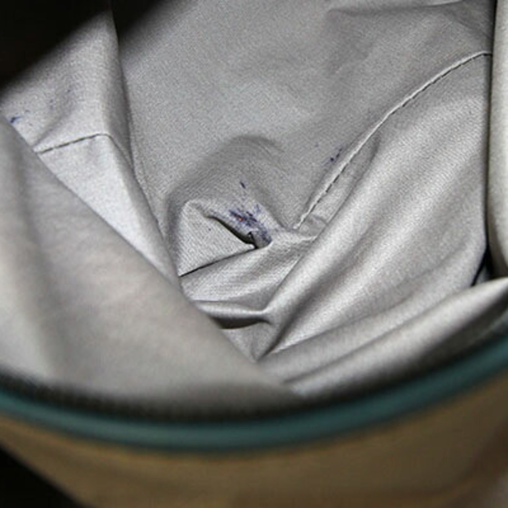 Bottega Veneta Intrecciato Navy Leather Tote Bag (Pre-Owned)