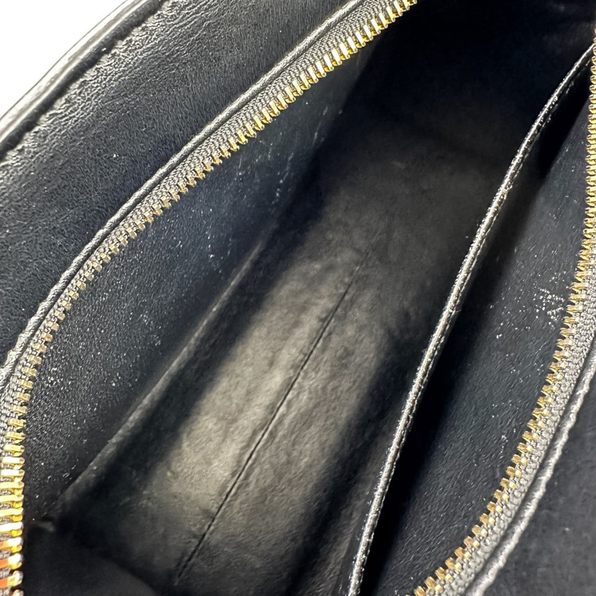 Yves Saint Laurent Black Leather Handbag Shoulder Bag (Pre-Owned)