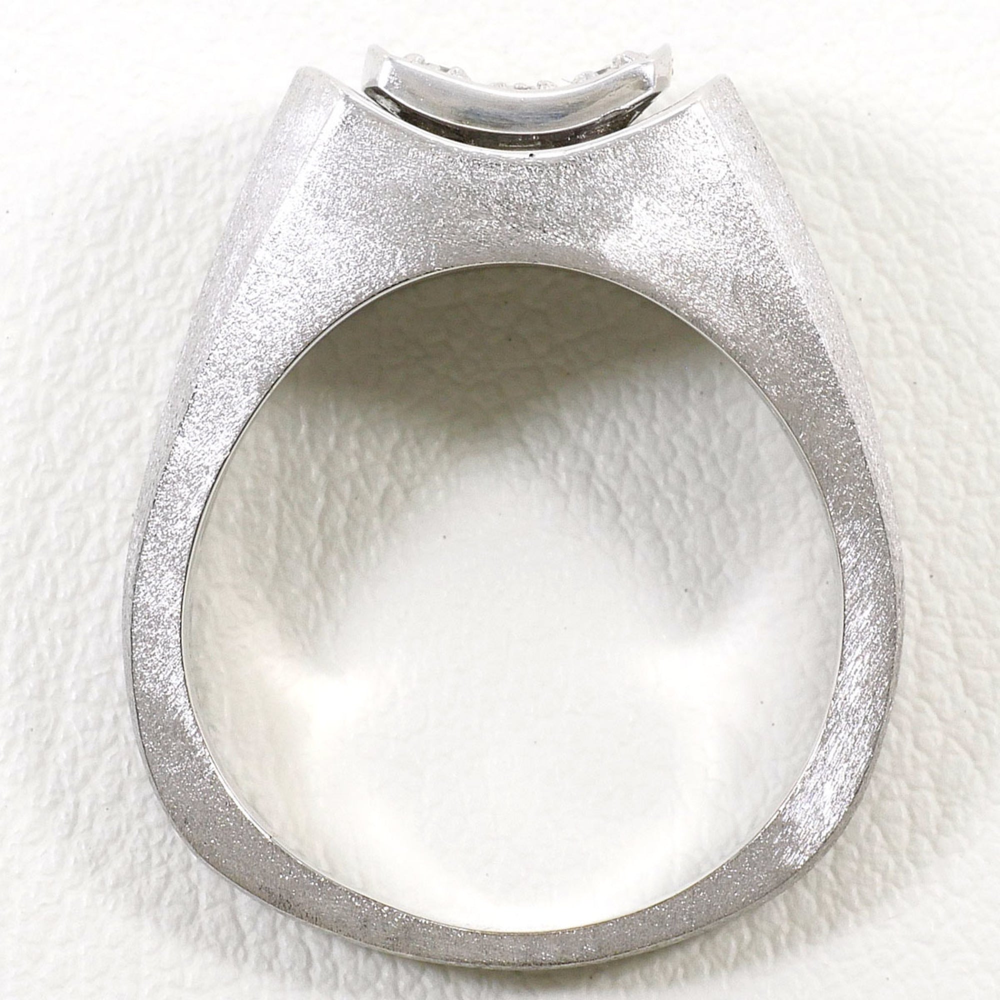 Unbranded White Gold White Gold (18K) Band Ring (Pre-Owned)