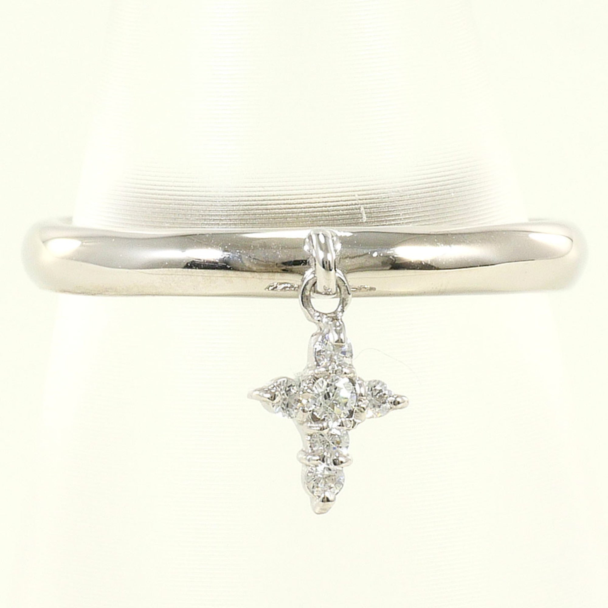 Unbranded White Gold White Gold (18K) Band Ring (Pre-Owned)