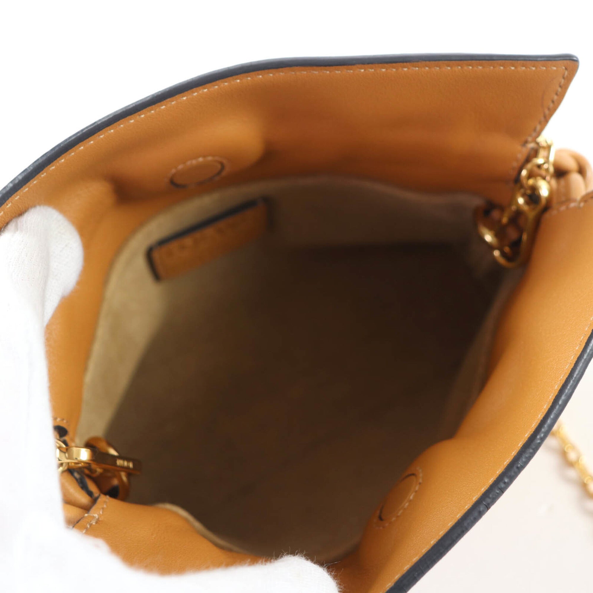 Loewe Brown Leather Shoulder Bag (Pre-Owned)