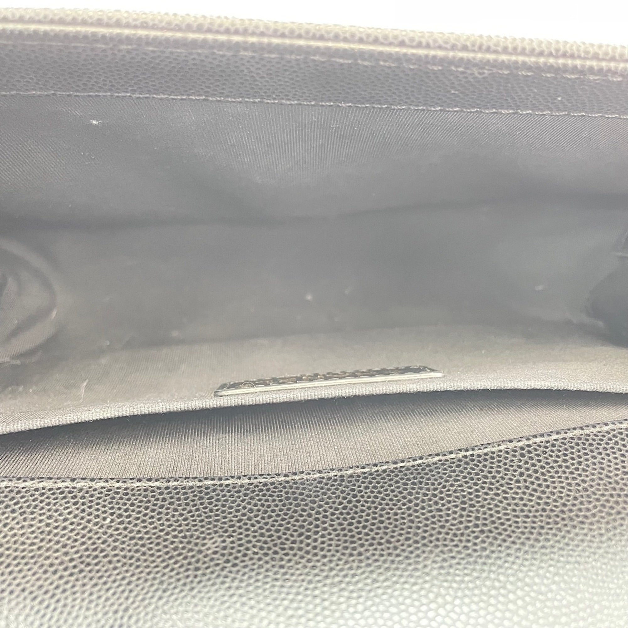 Chanel Black Shoulder Bag (Pre-Owned)