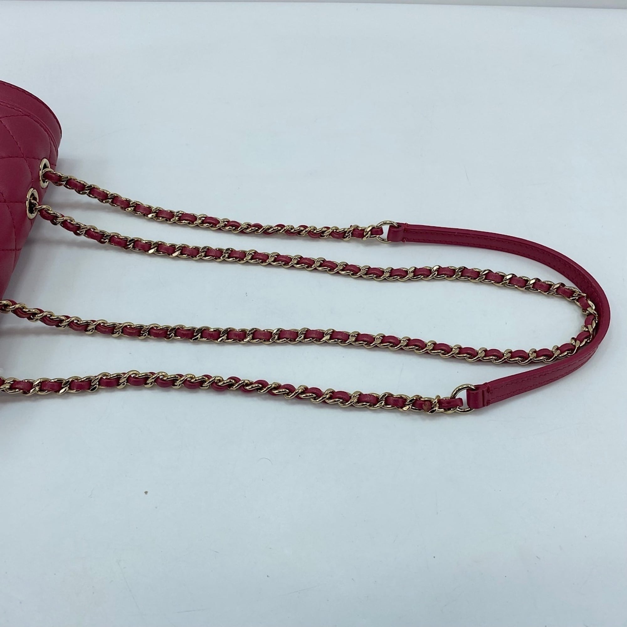 Chanel Matelasse Pink Shoulder Bag (Pre-Owned)