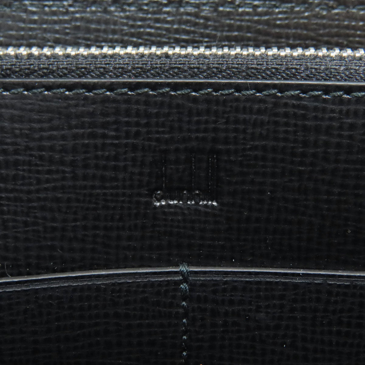 Dunhill Black Leather Long Wallet (Bi-Fold) (Pre-Owned)