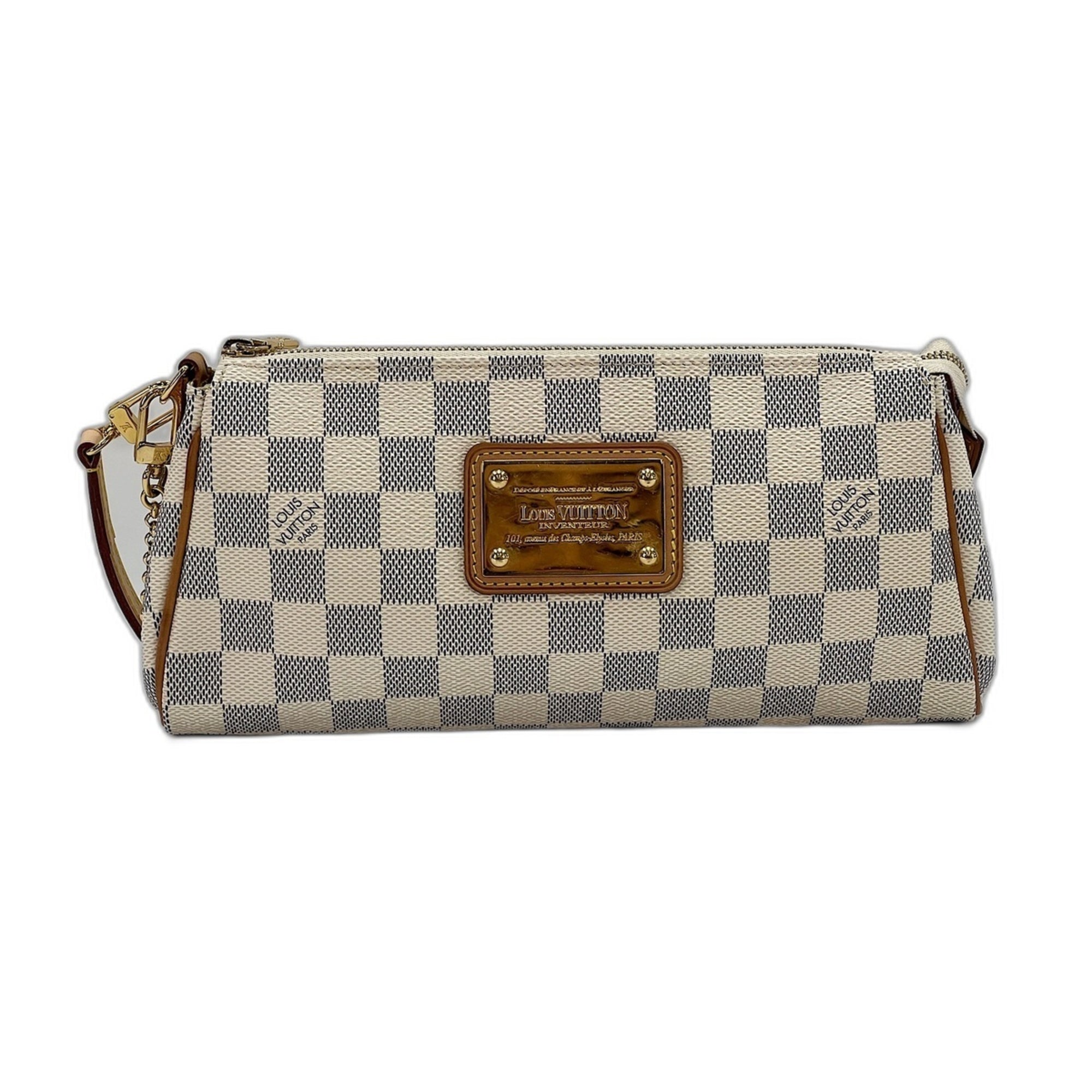Louis Vuitton White Shoulder Bag (Pre-Owned)