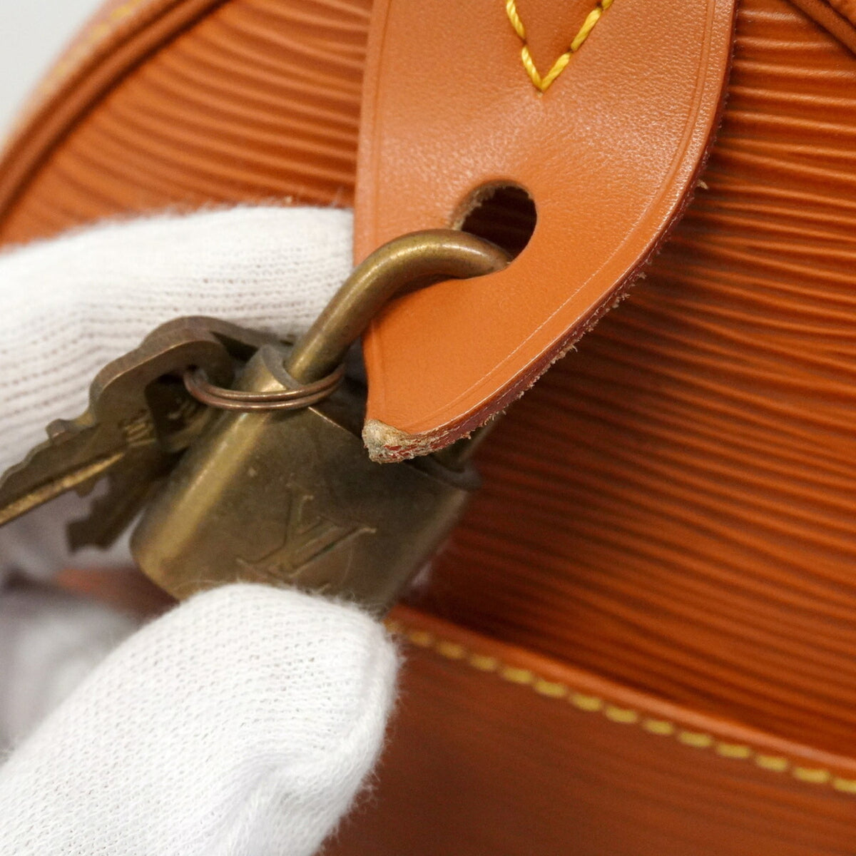 Louis Vuitton Gold Cipango Handbag (Pre-Owned)