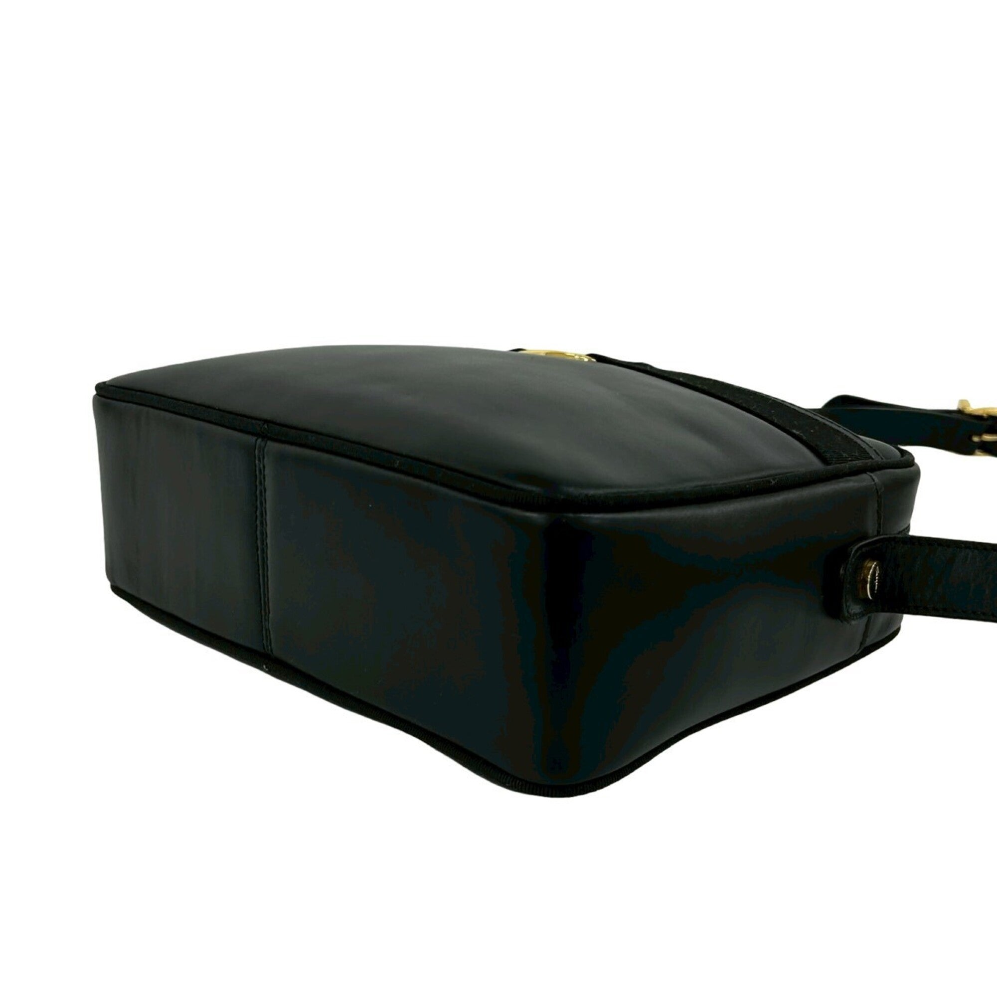 Salvatore Ferragamo Black Leather Pochette Shoulder Bag (Pre-Owned)