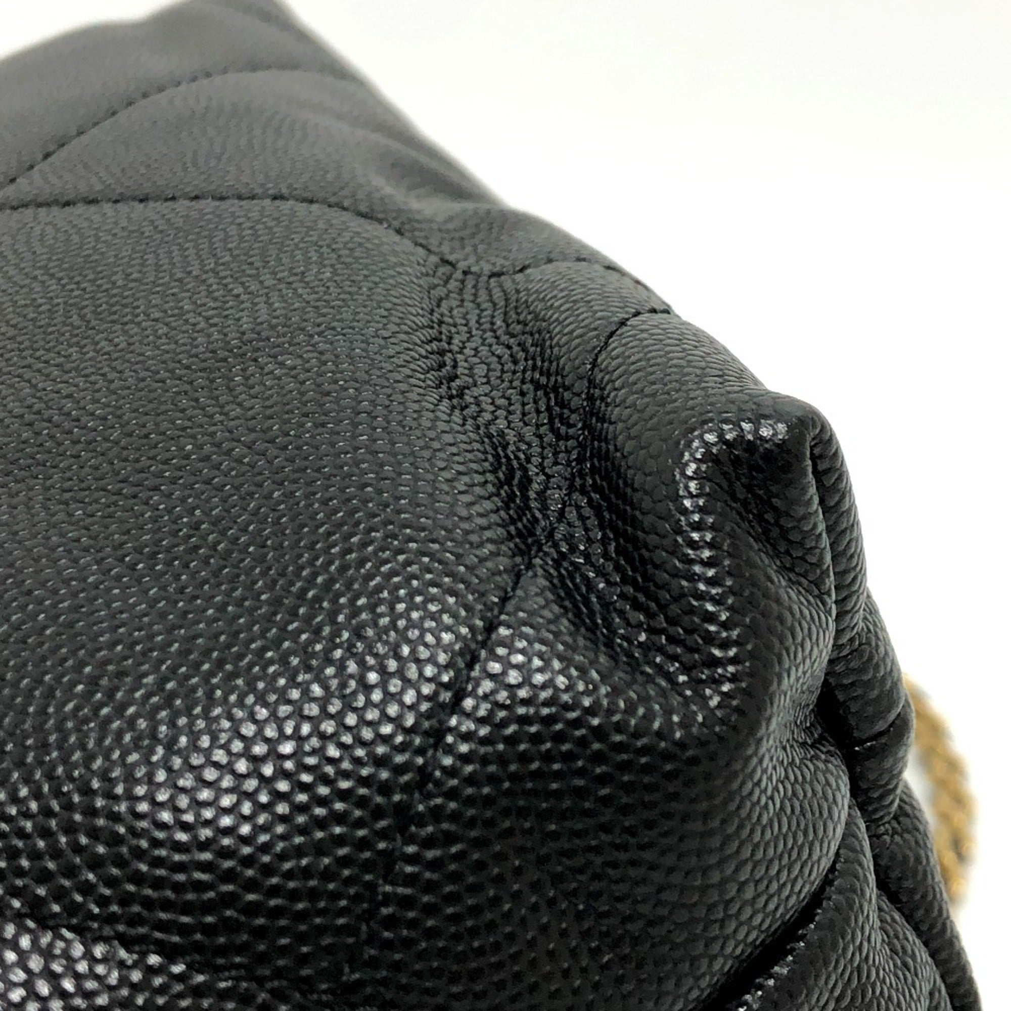 Chanel Black Grained Calfskin Shoulder Bag (Pre-Owned)