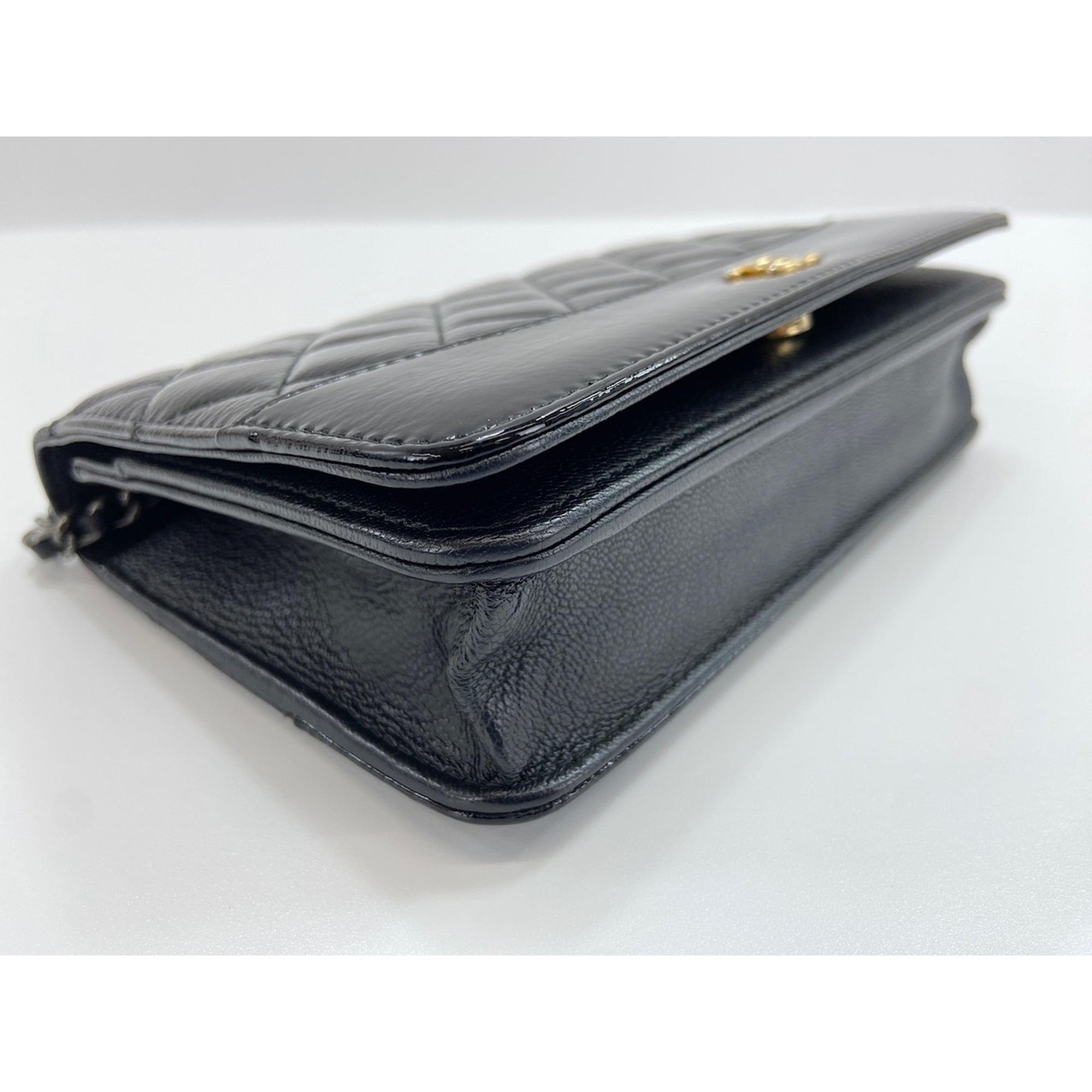 Chanel Black Shoulder Bag (Pre-Owned)