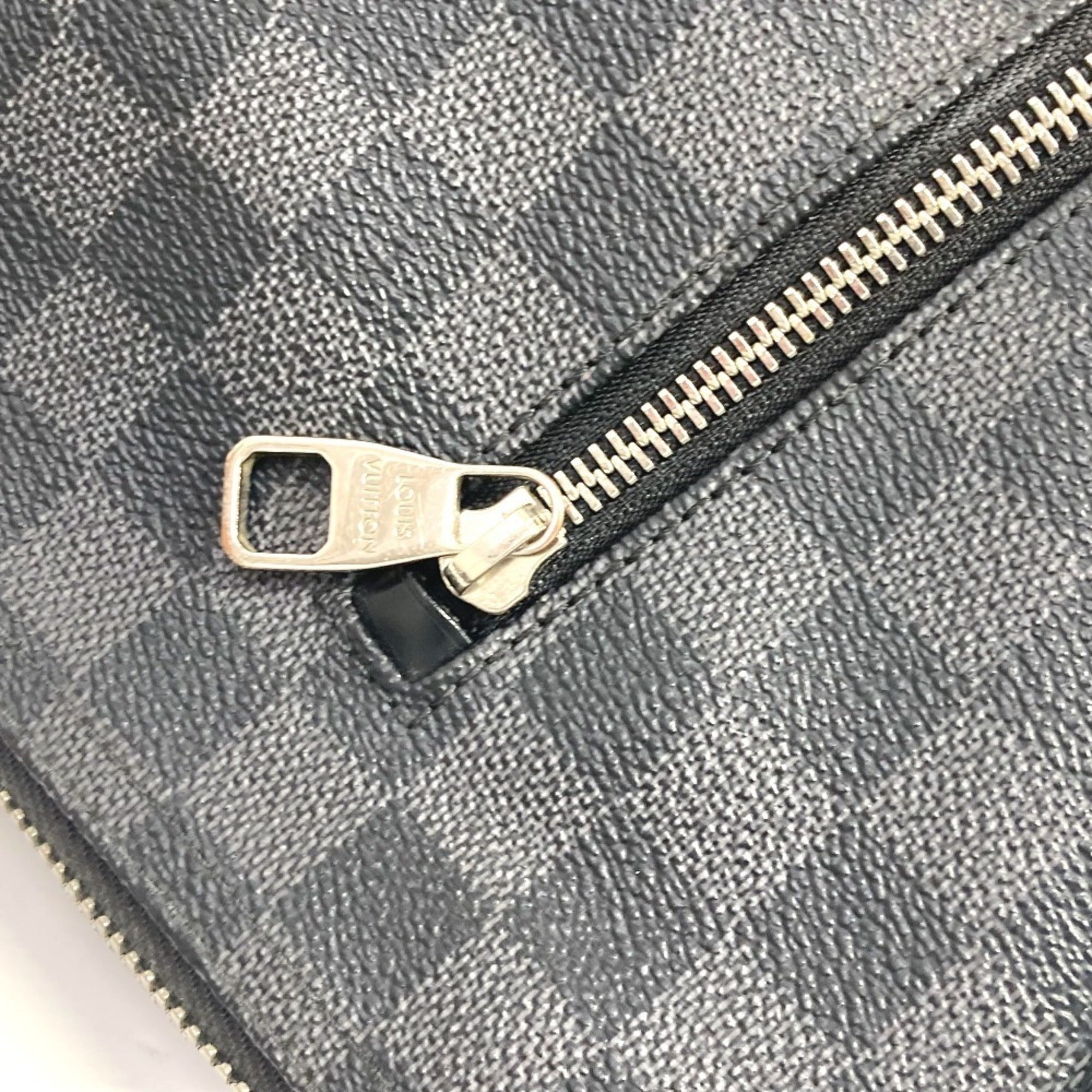 Louis Vuitton Black Damier Graphite Shoulder Bag (Pre-Owned)