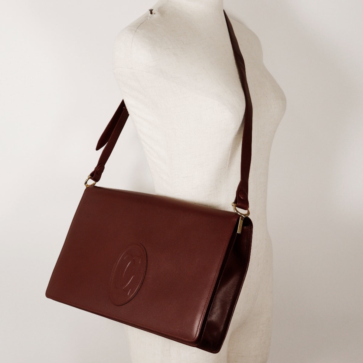 Cartier Bordeaux Leather Shoulder Bag (Pre-Owned)