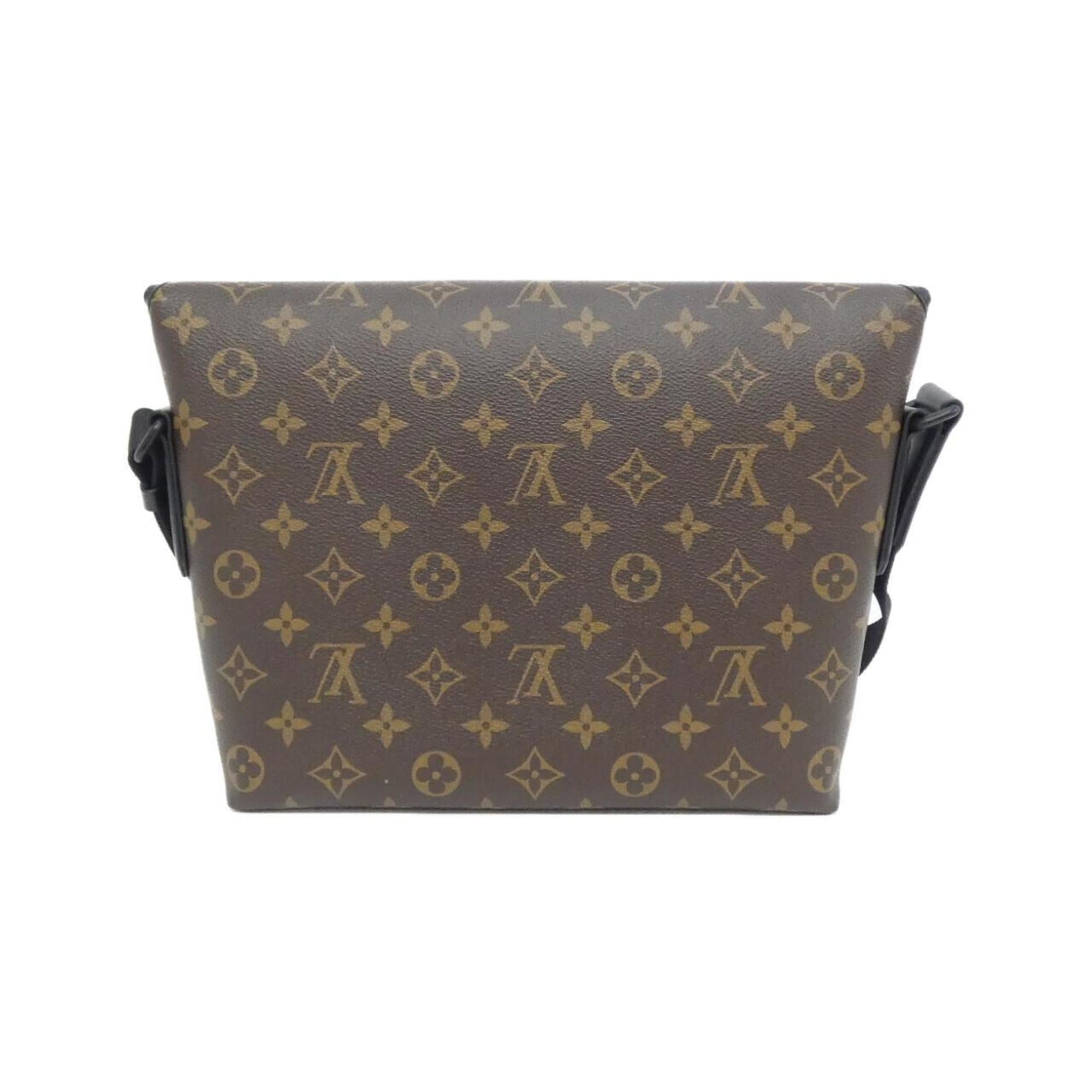 Louis Vuitton Marron Coated Canvas Shoulder Bag (Pre-Owned)