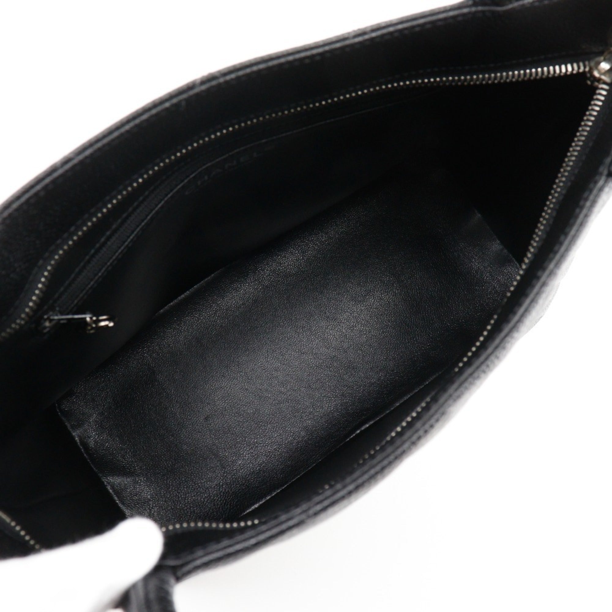 Chanel Matelasse Black Grained Calfskin Tote Bag (Pre-Owned)