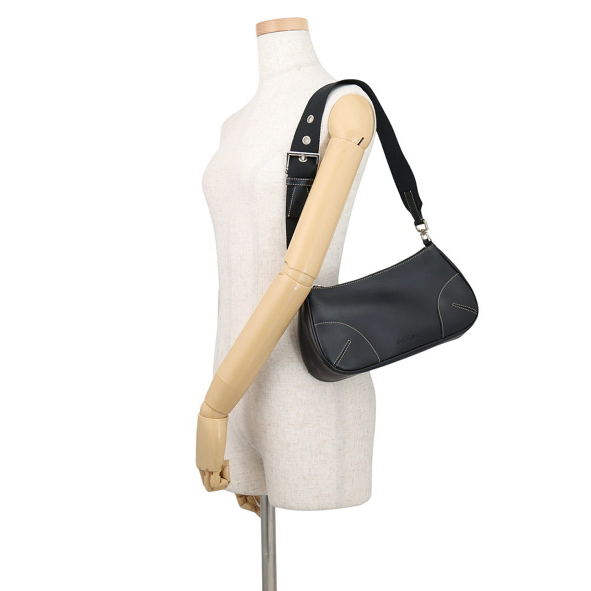 Prada Black Leather Handbag Shoulder Bag (Pre-Owned)