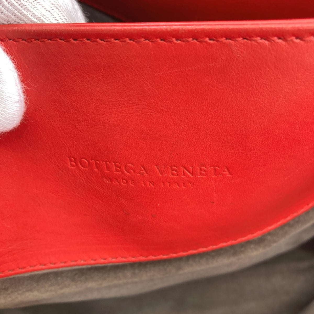 Bottega Veneta Intrecciato Red Color Leather Tote Bag (Pre-Owned)