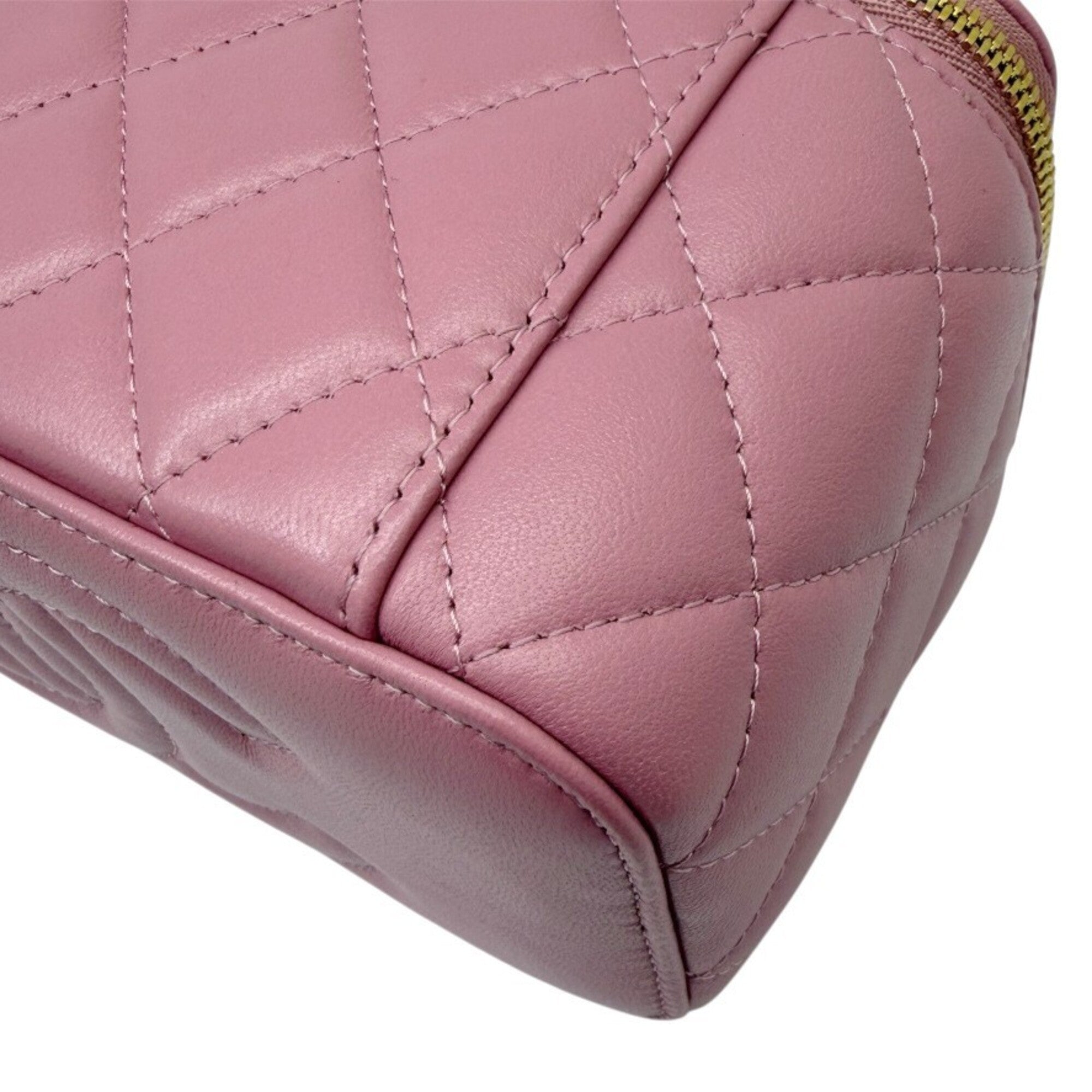 Chanel Pink Leather Handbag Shoulder Bag (Pre-Owned)