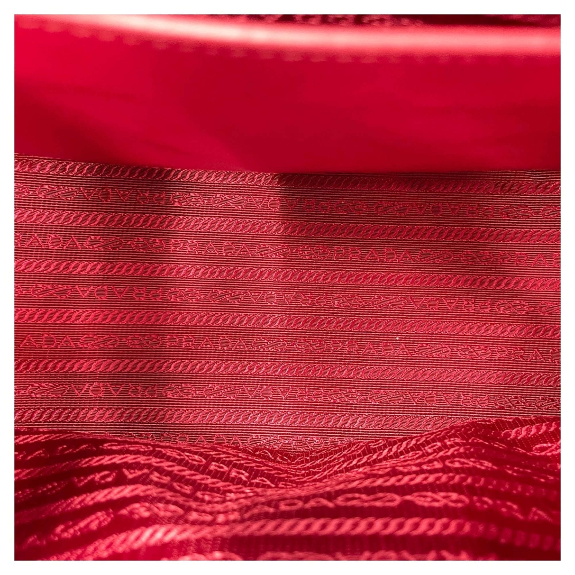 Prada Red Color Handbag Shoulder Bag (Pre-Owned)