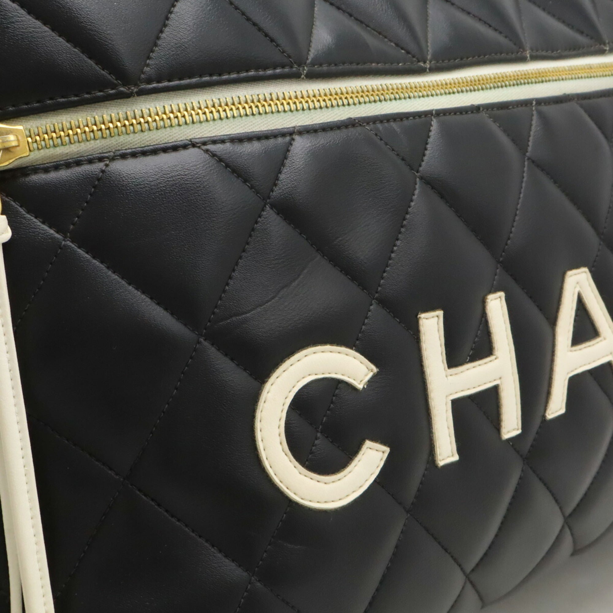 Chanel Black White Leather Boston Bag (Pre-Owned)