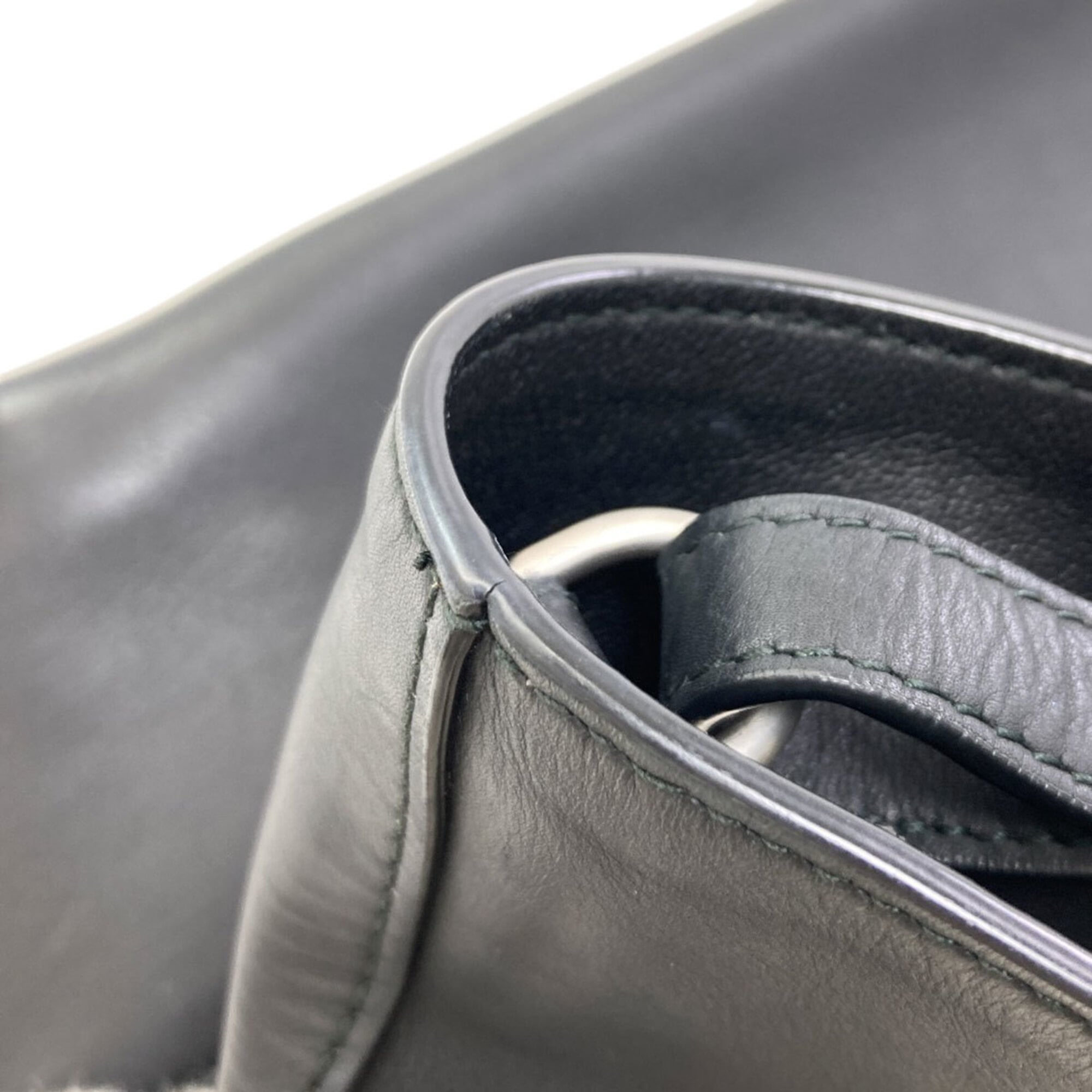 Bottega Veneta Black Leather Shoulder Bag (Pre-Owned)